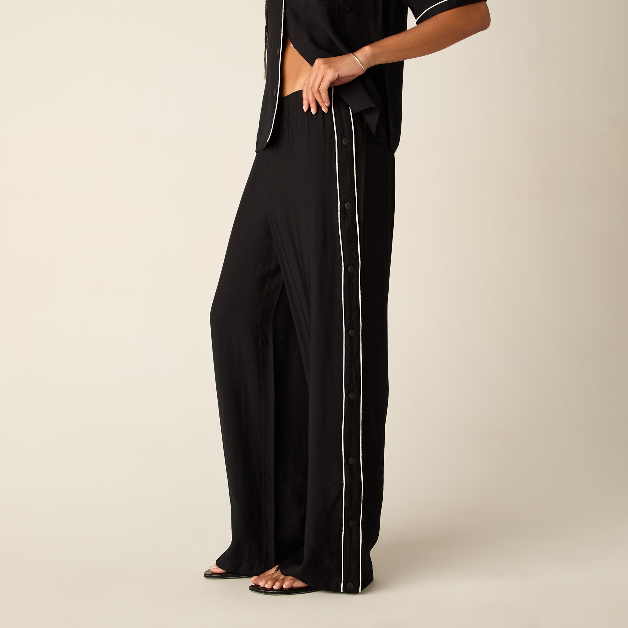 ★24AW 新作★Kith Women Florin Satin Tearaway Pant KHW060426-610-Front.jpg?v=