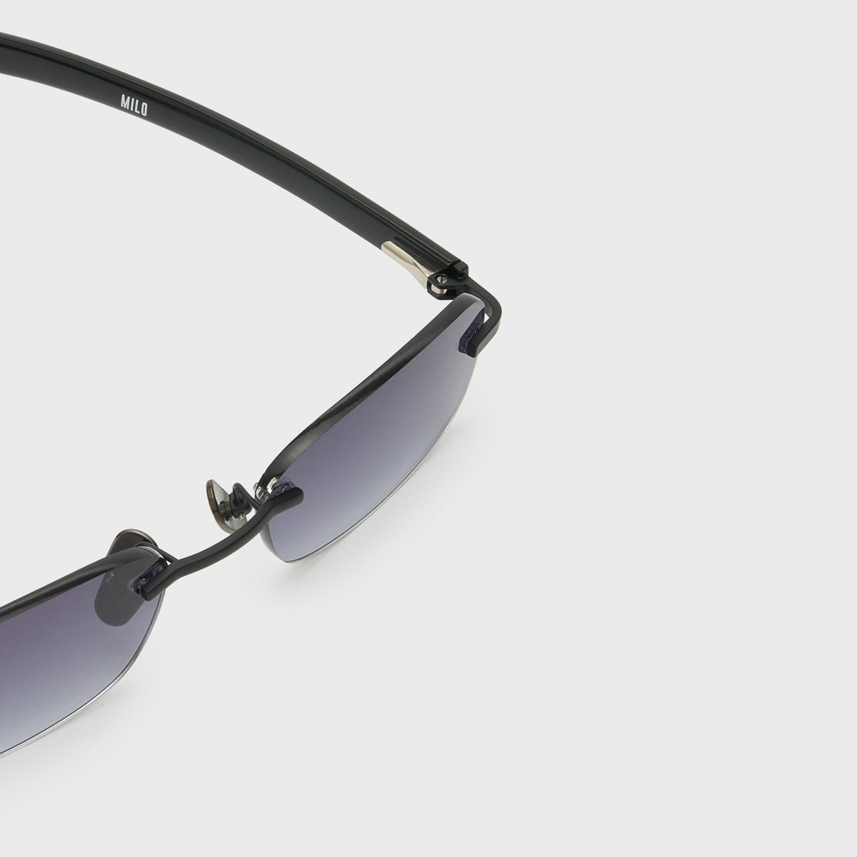 Flatlist Milo Sunglasses - Brushed Matte Black Solid Black / Smoke Gradient