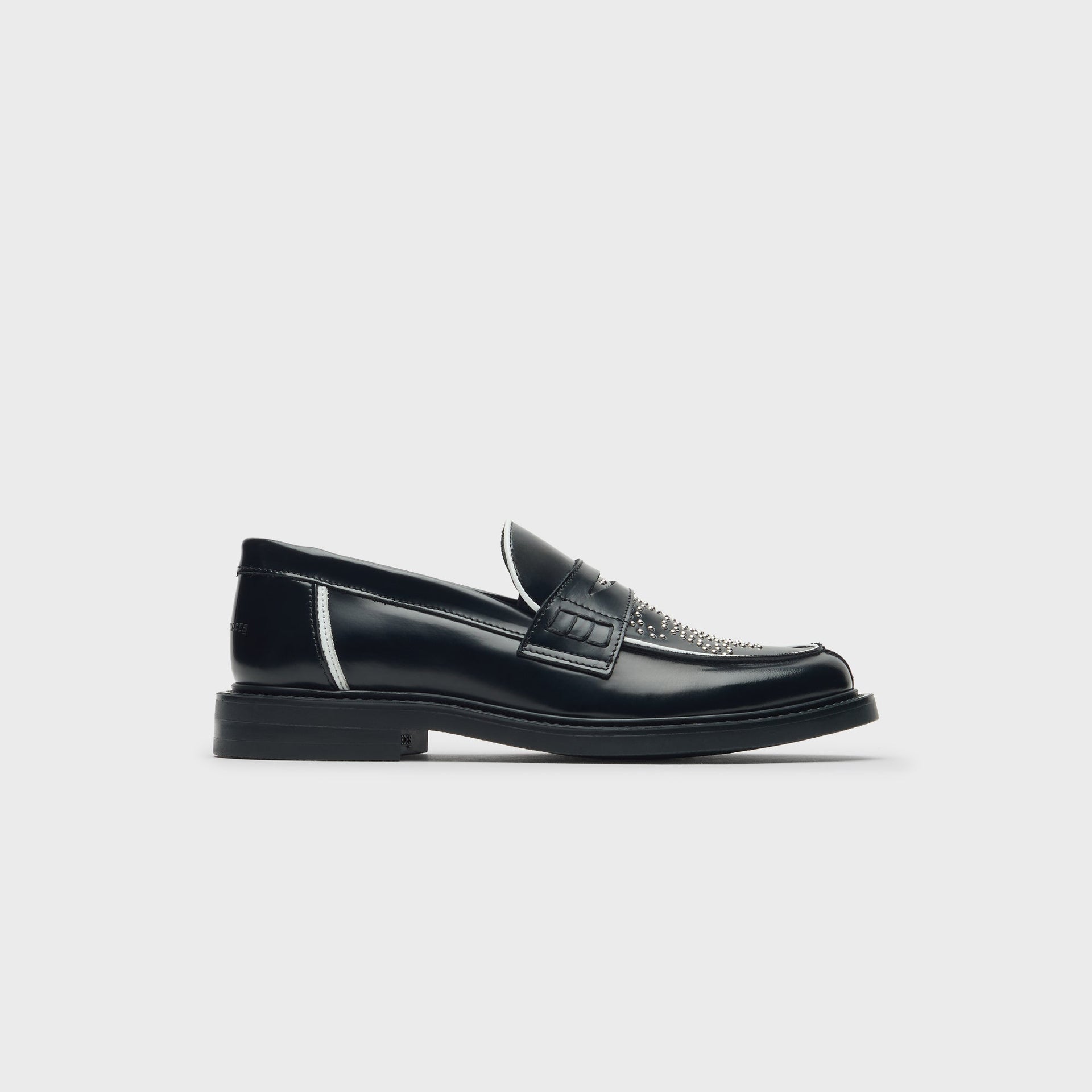 Filling Pieces Loafer Gowtu Studs - Black
