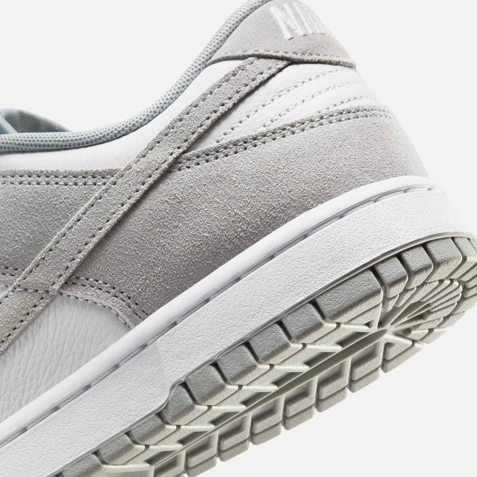 Nike Dunk Low Retro SE - White / Light Pumice – Kith
