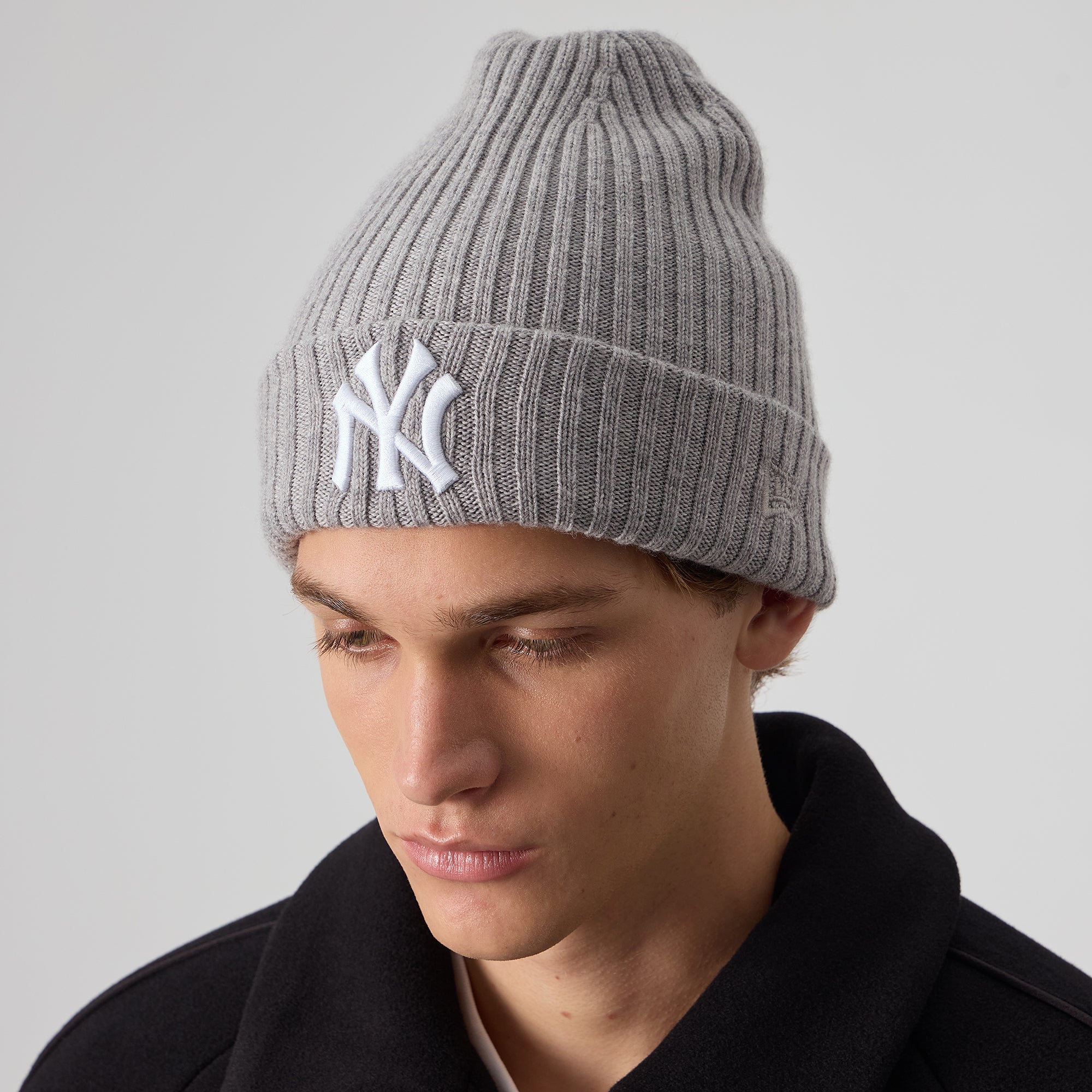 Kith & New Era for the New York Yankees Merino Knit Beanie - Light Hea