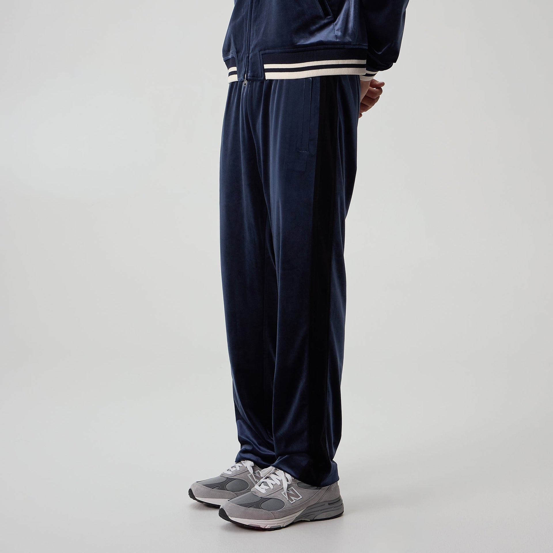 Kith for the New York Yankees Luxe Velour Damon Track Pant - Nocturnal - PH