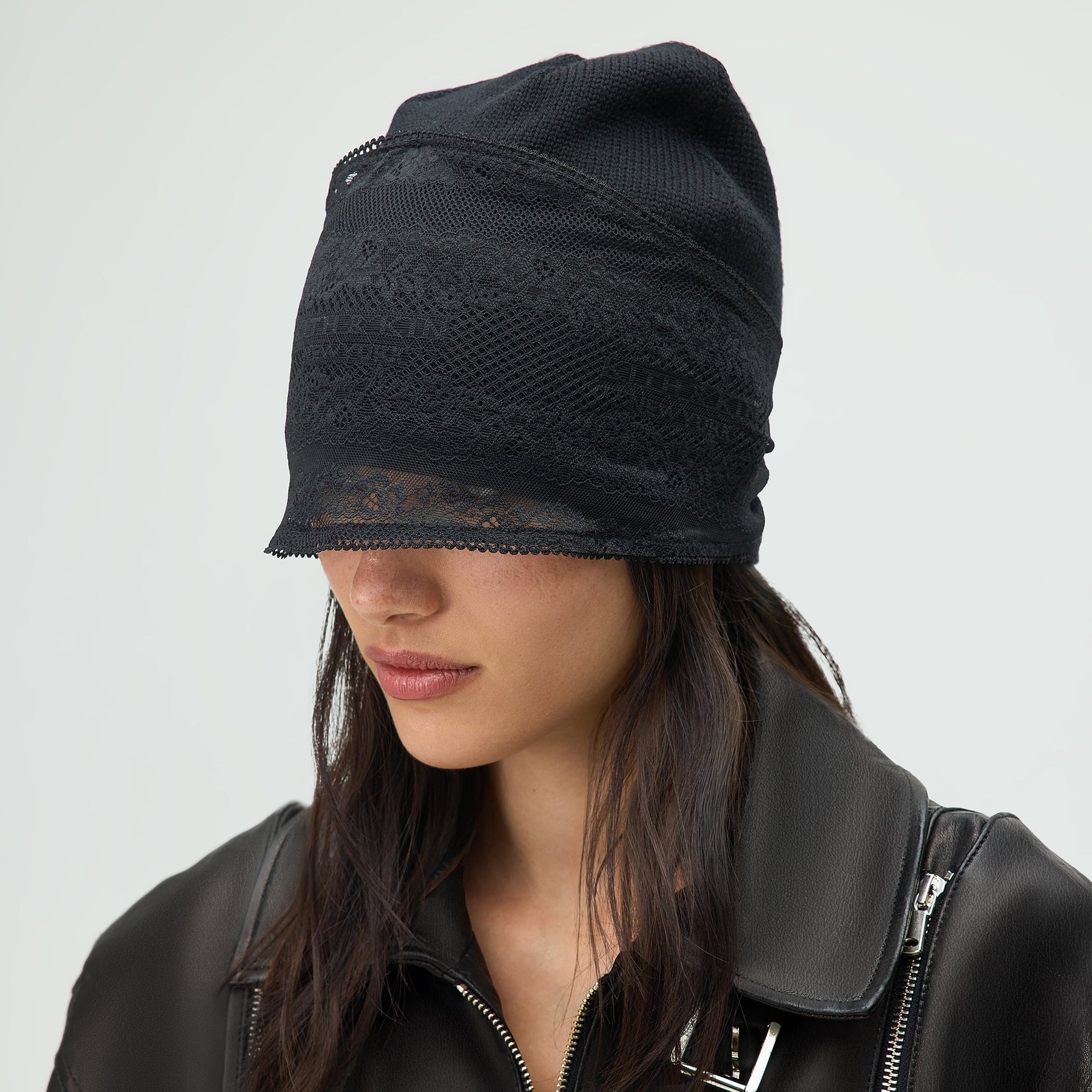 Lisa for Kith Women Cuffless Beanie With Lace Veil - Black - PH