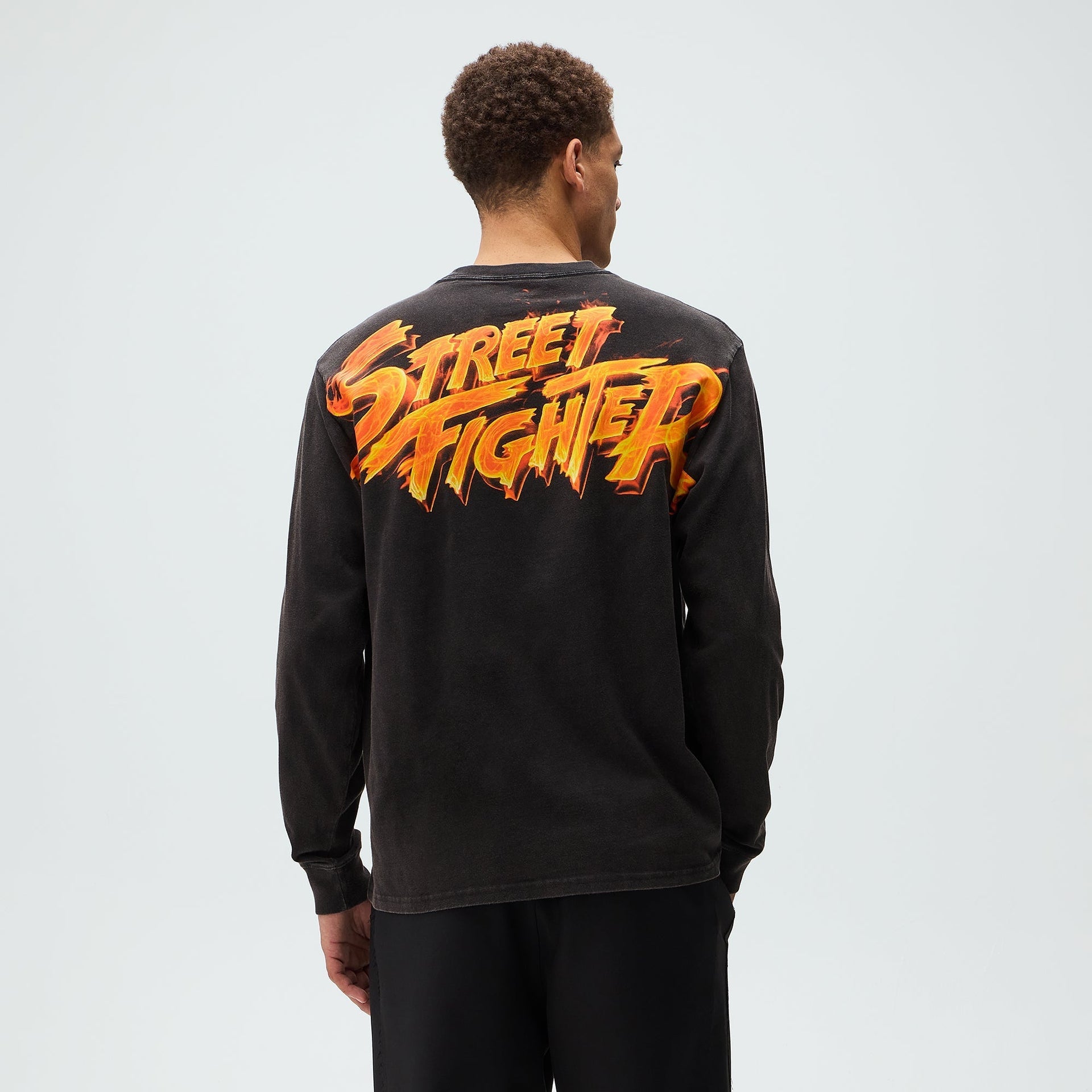 Capcom | Kith Street Fighter Flame Vintage Long Sleeve Tee - Black - PH