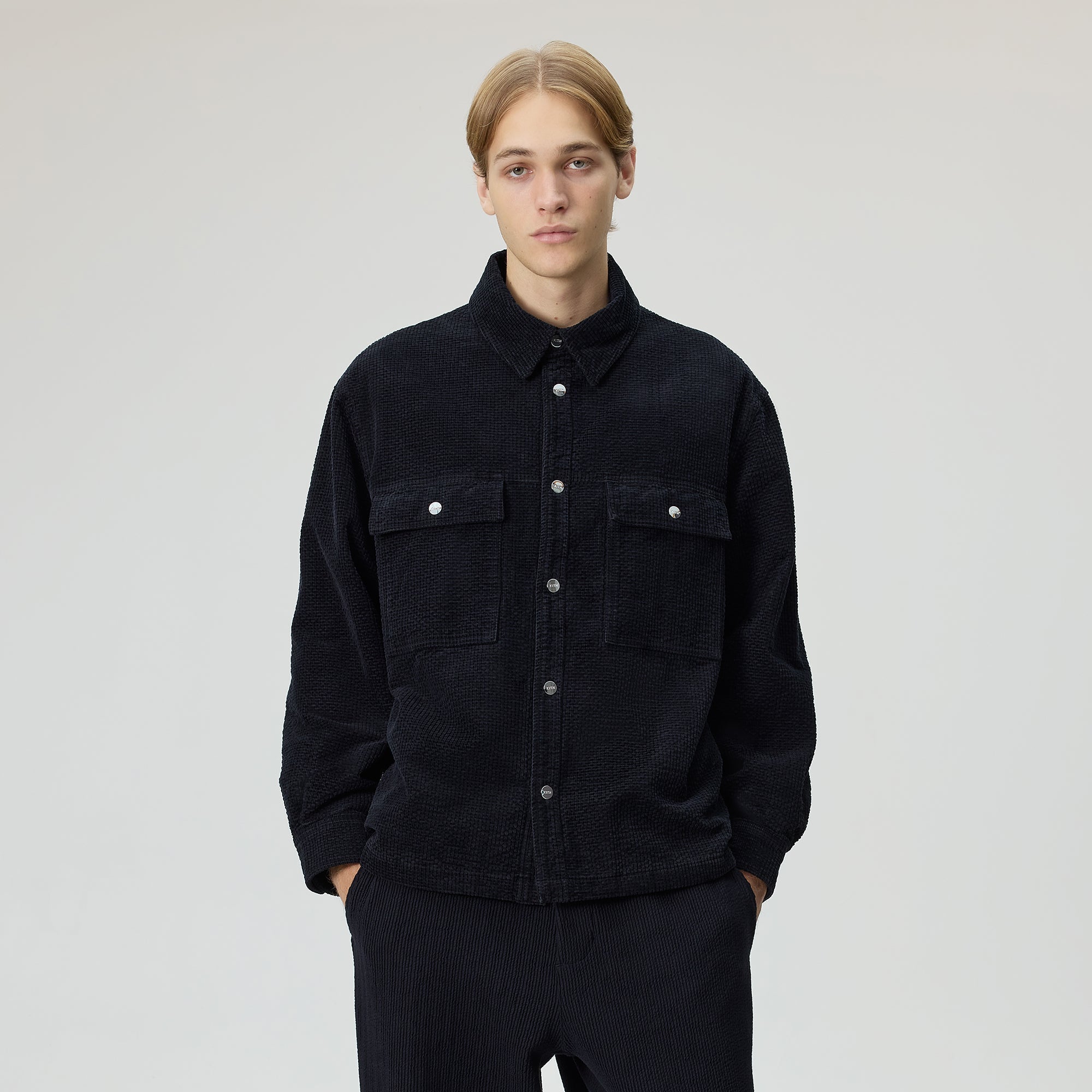KITH ブラック ジャケット Kith Wrinkle Nylon Windsor Panelled Track Jacket - Black – Kith Europe