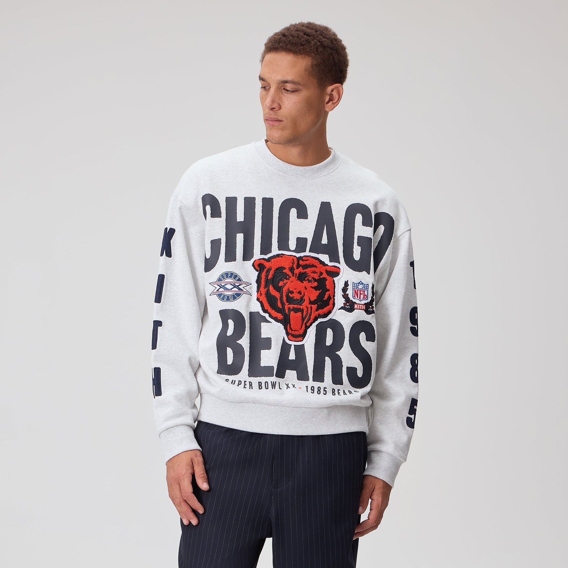 Kith for the NFL Chicago Bears 1985 Vintage Crewneck - Light Heather Grey - PH