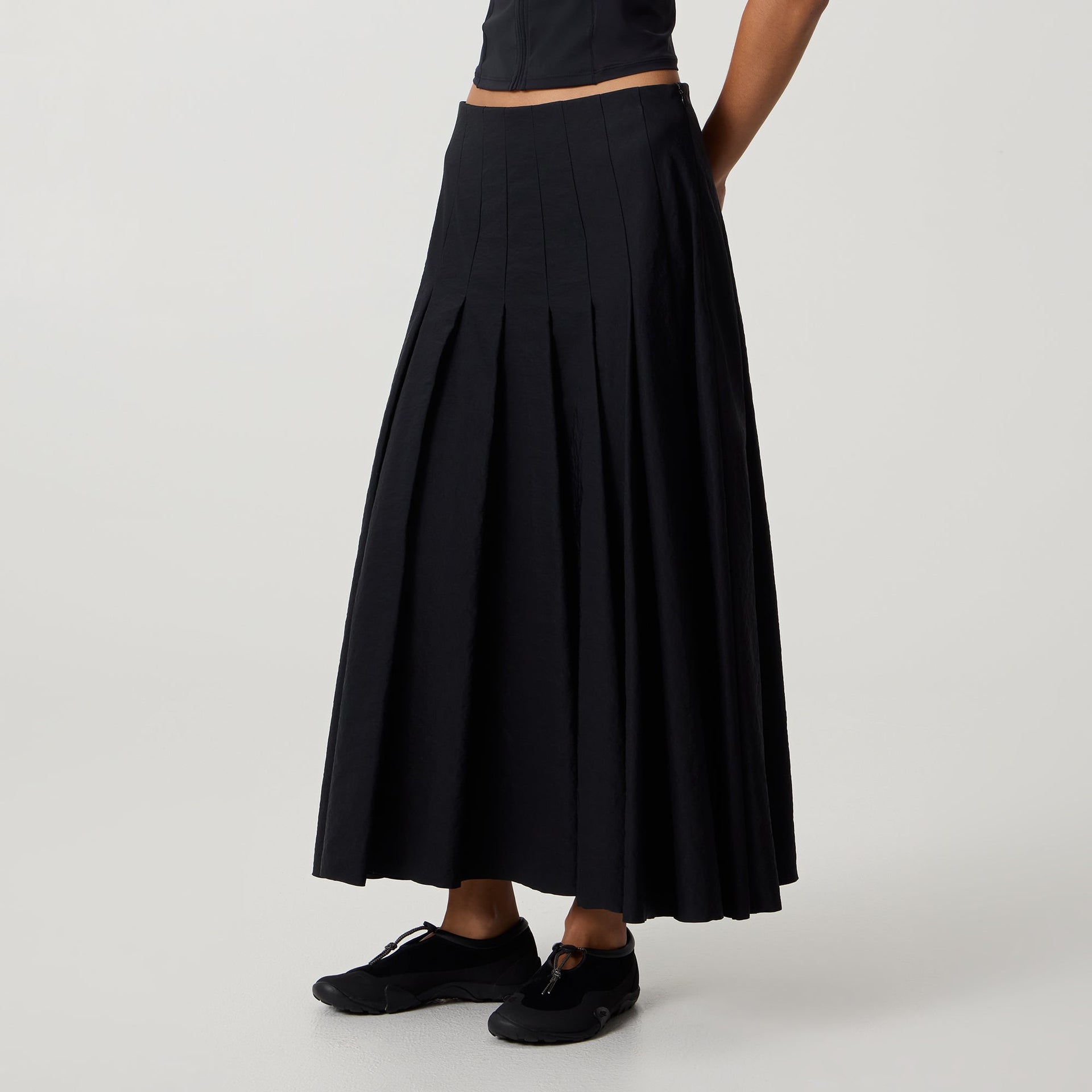 Kith Women Nadira Nylon Pleated Skirt - Black - PH
