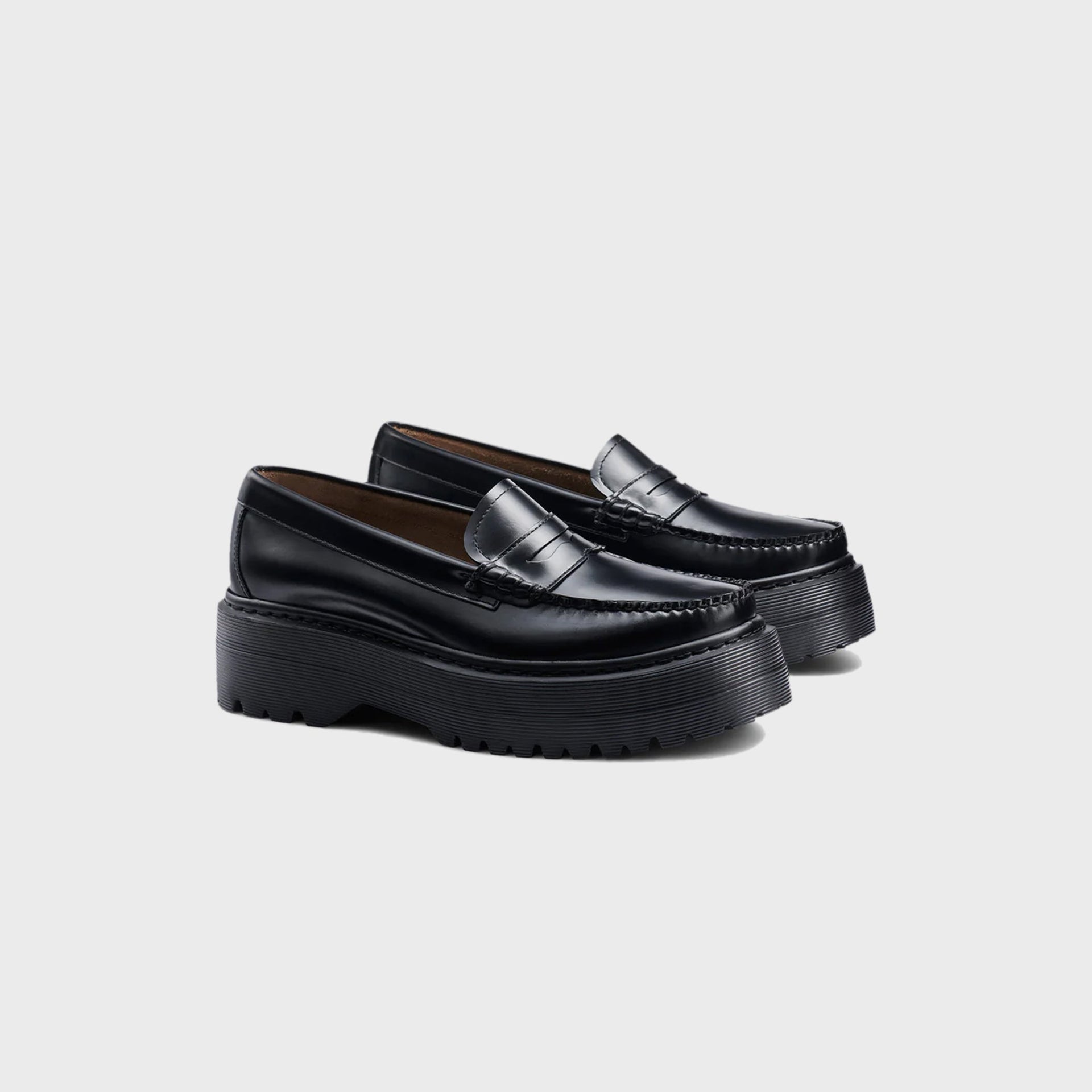 G.H. Bass WMNS Whitney Platform Weejuns Loafer - Black