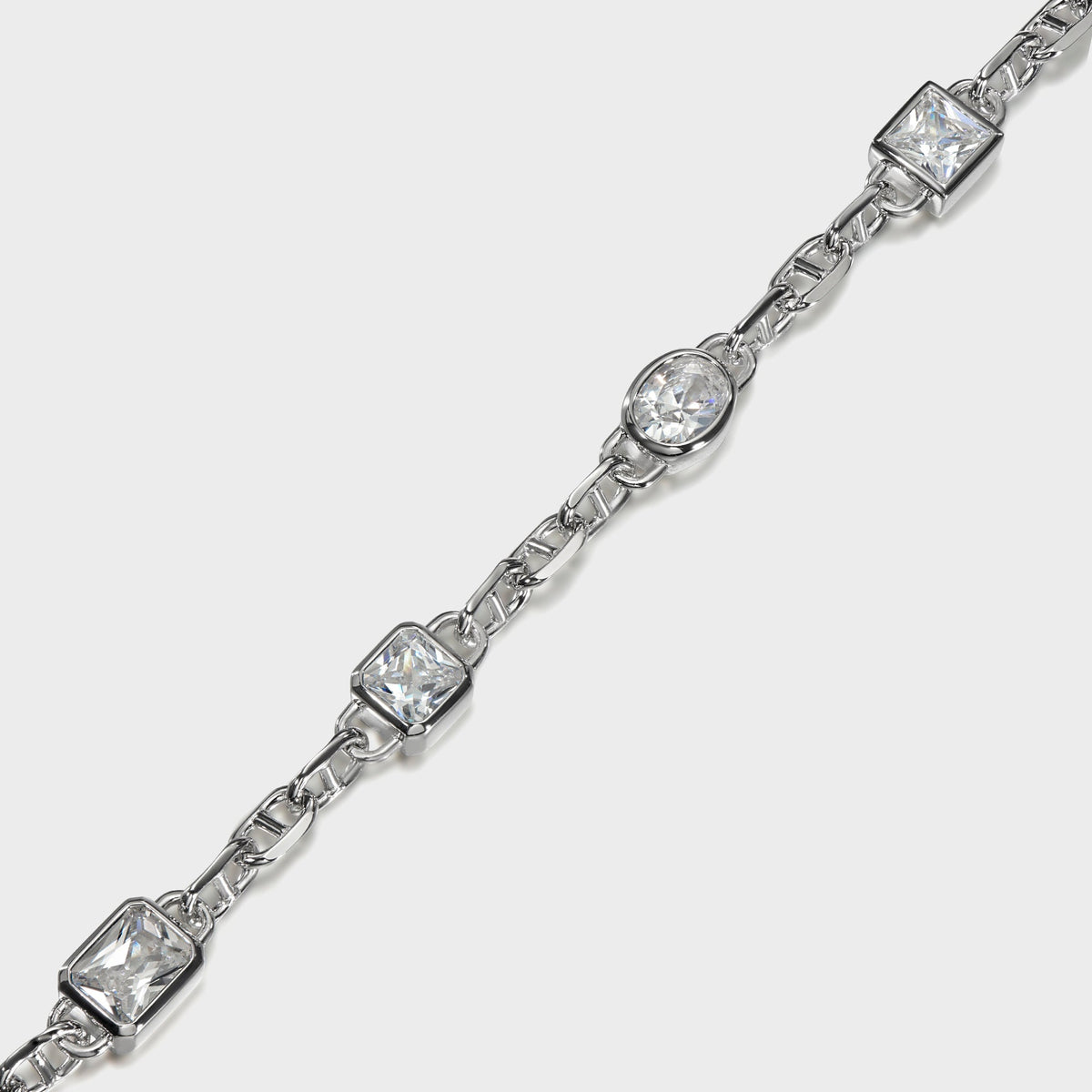 Hatton Labs Sempione Bracelet in silver, close-up of bezel-set clear stones between flat anchor chain links
