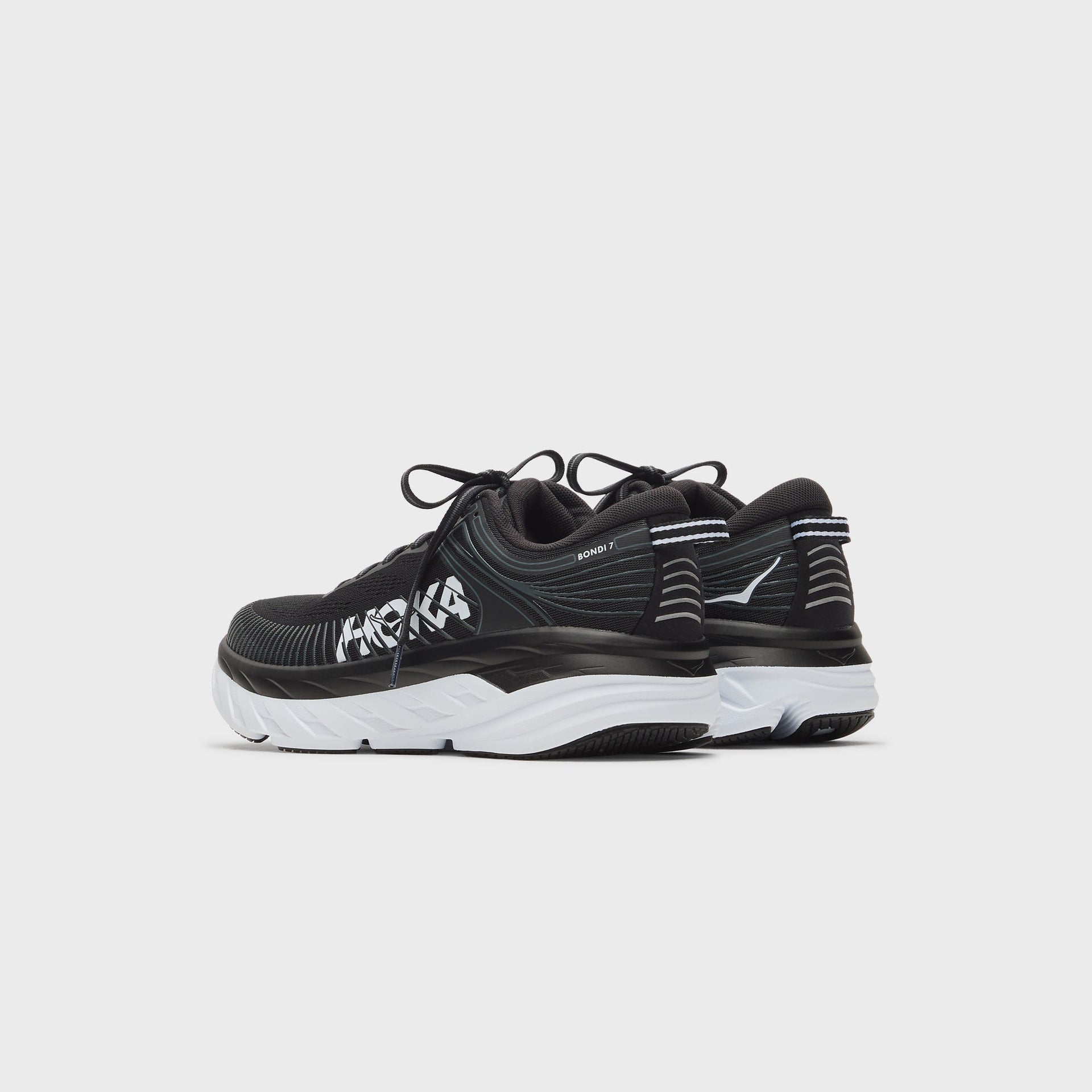 HOKA WMNS Bondi 7 - Black / White