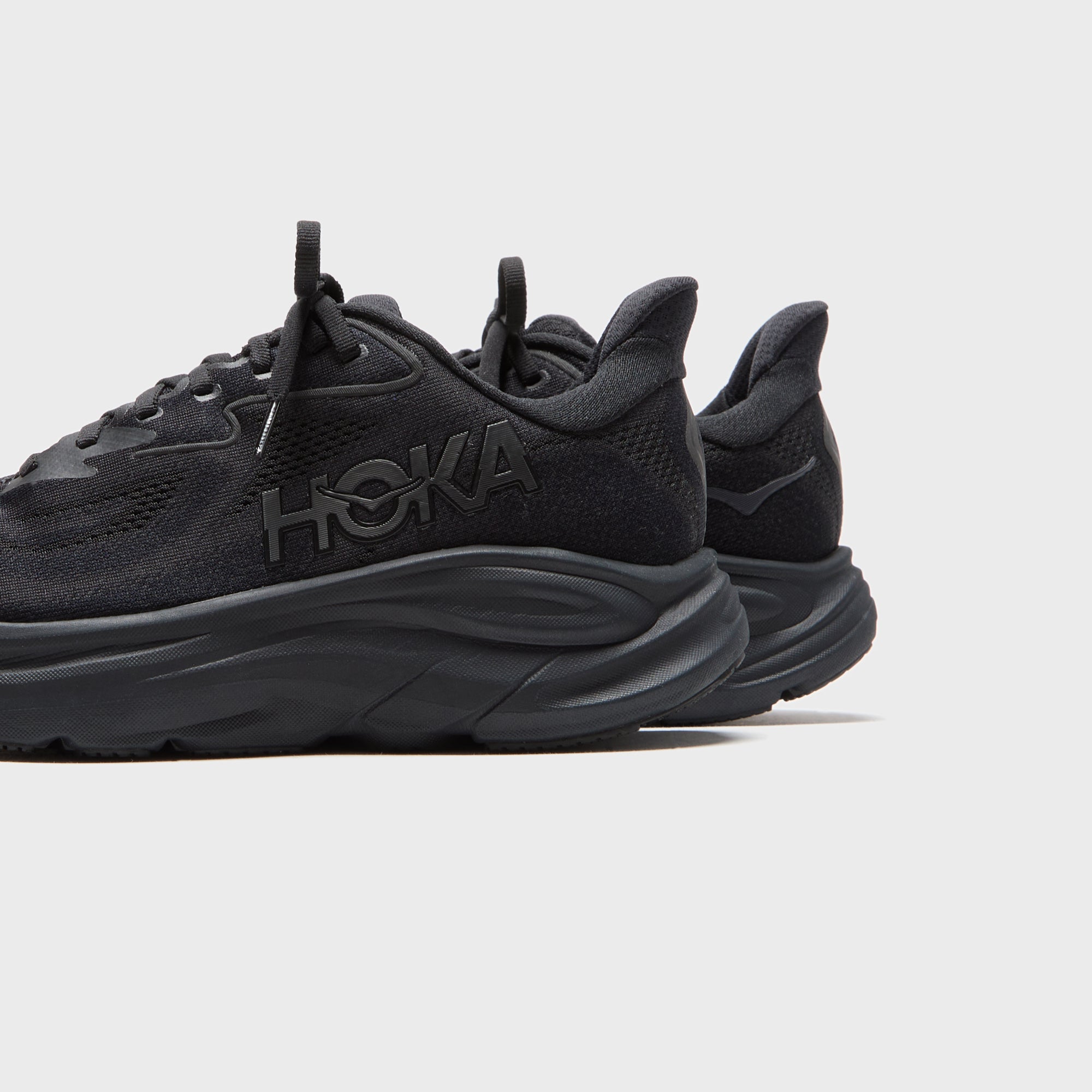 HOKA Clifton 10 - Black – Kith