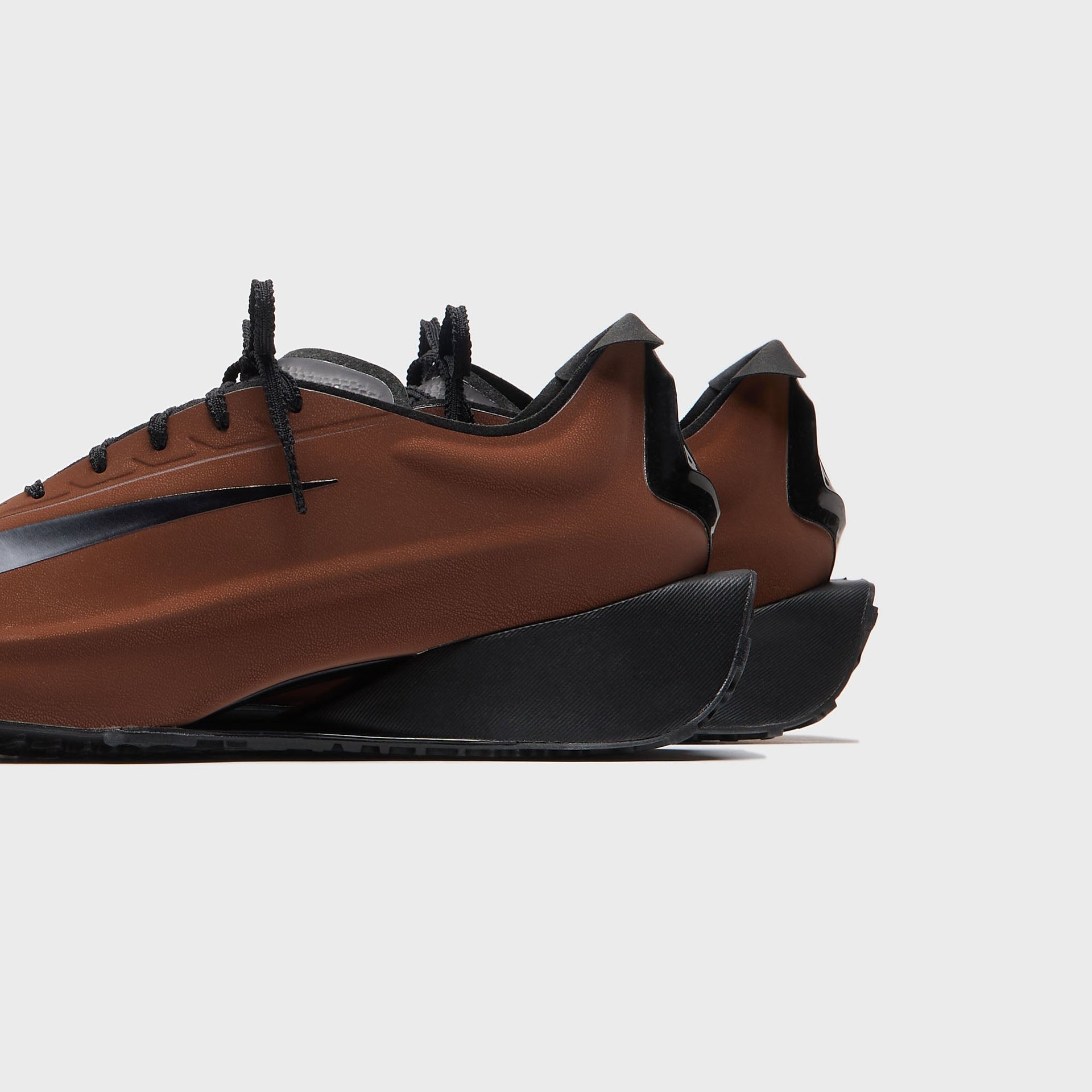 Nike WMNS First Sight Noir - Cacao / Black / Metallic Dark Grey