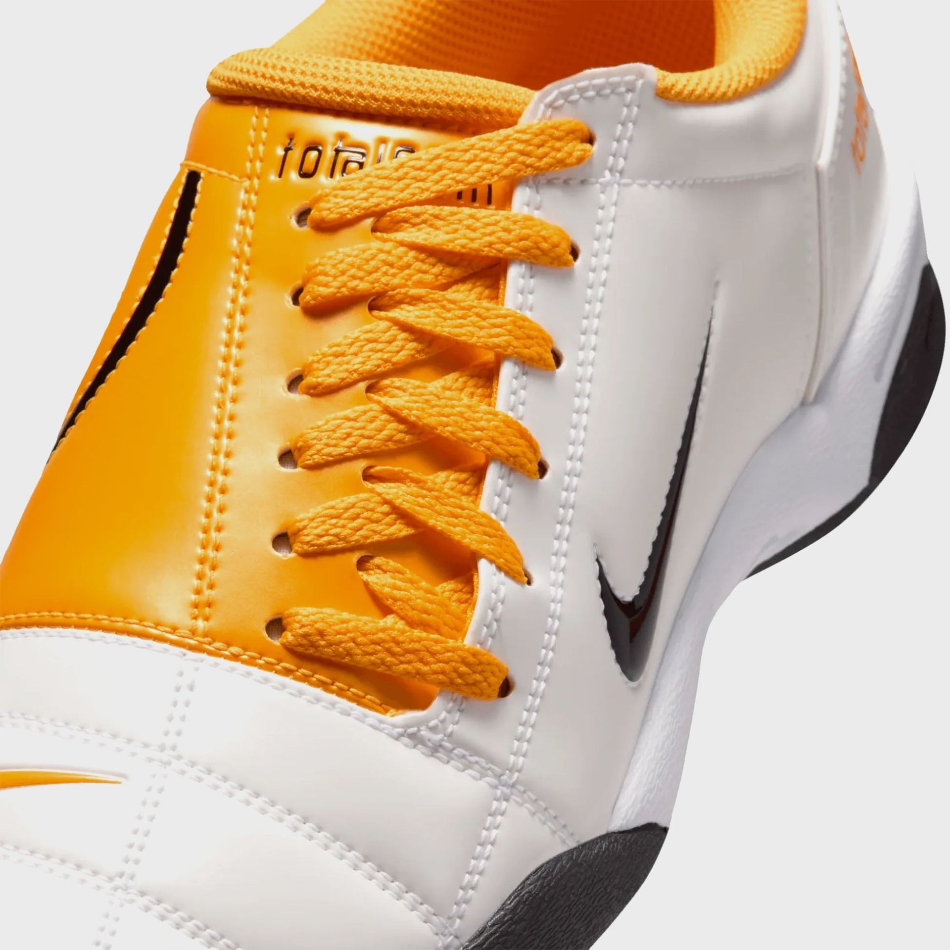 Nike Total 90 - White / Black / University Gold