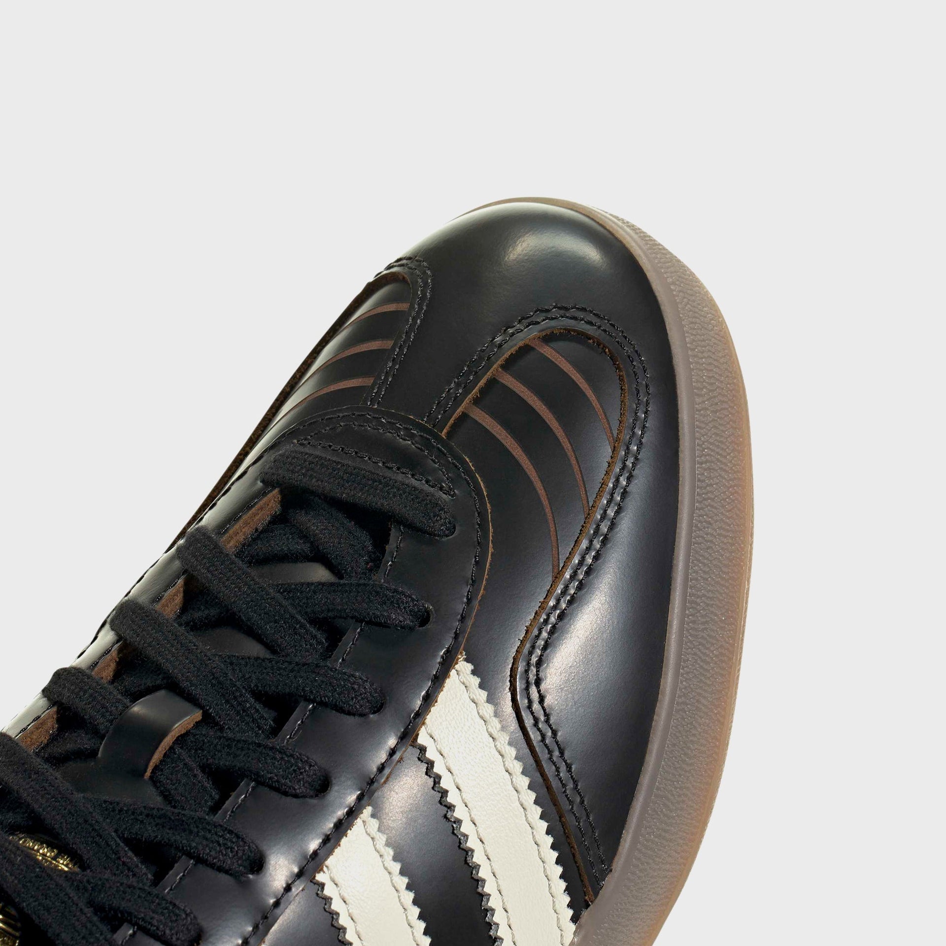 adidas Gazelle Indoor - Core Black / Cream White / Gum4