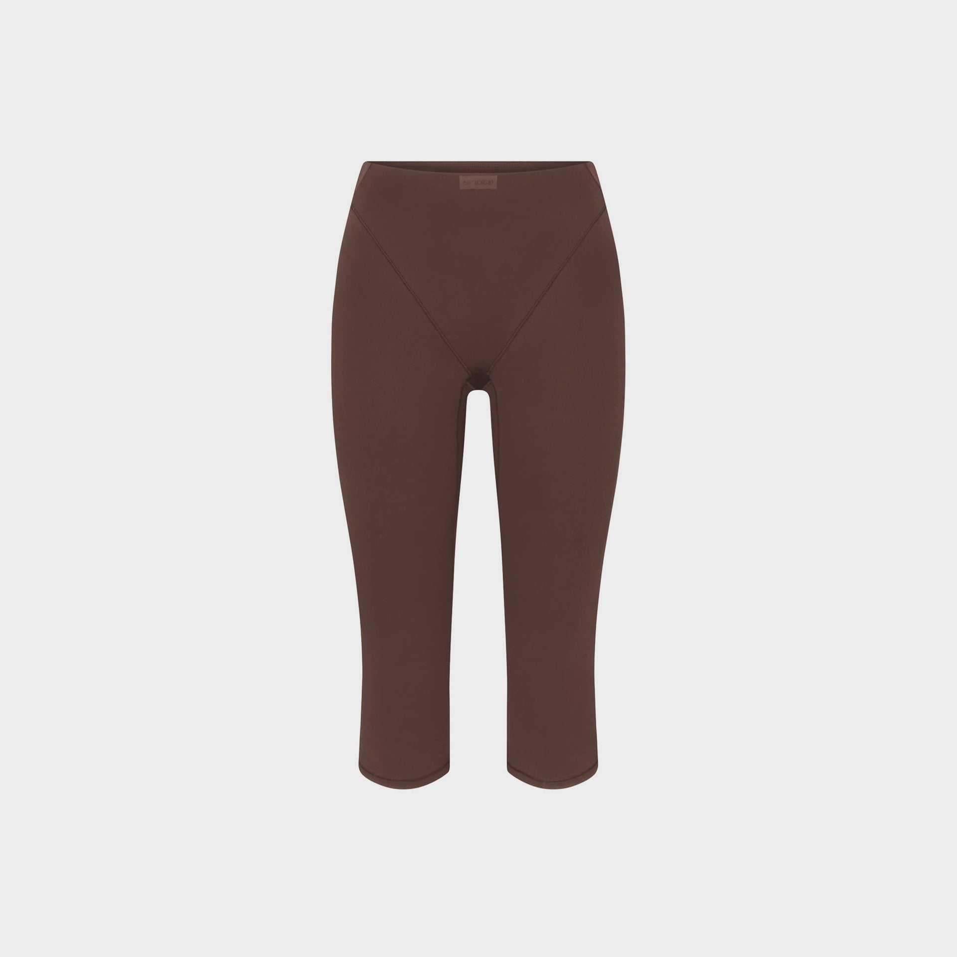 NikeSKIMS Matte V-Panel Cropped Leggings - Dark Sepia