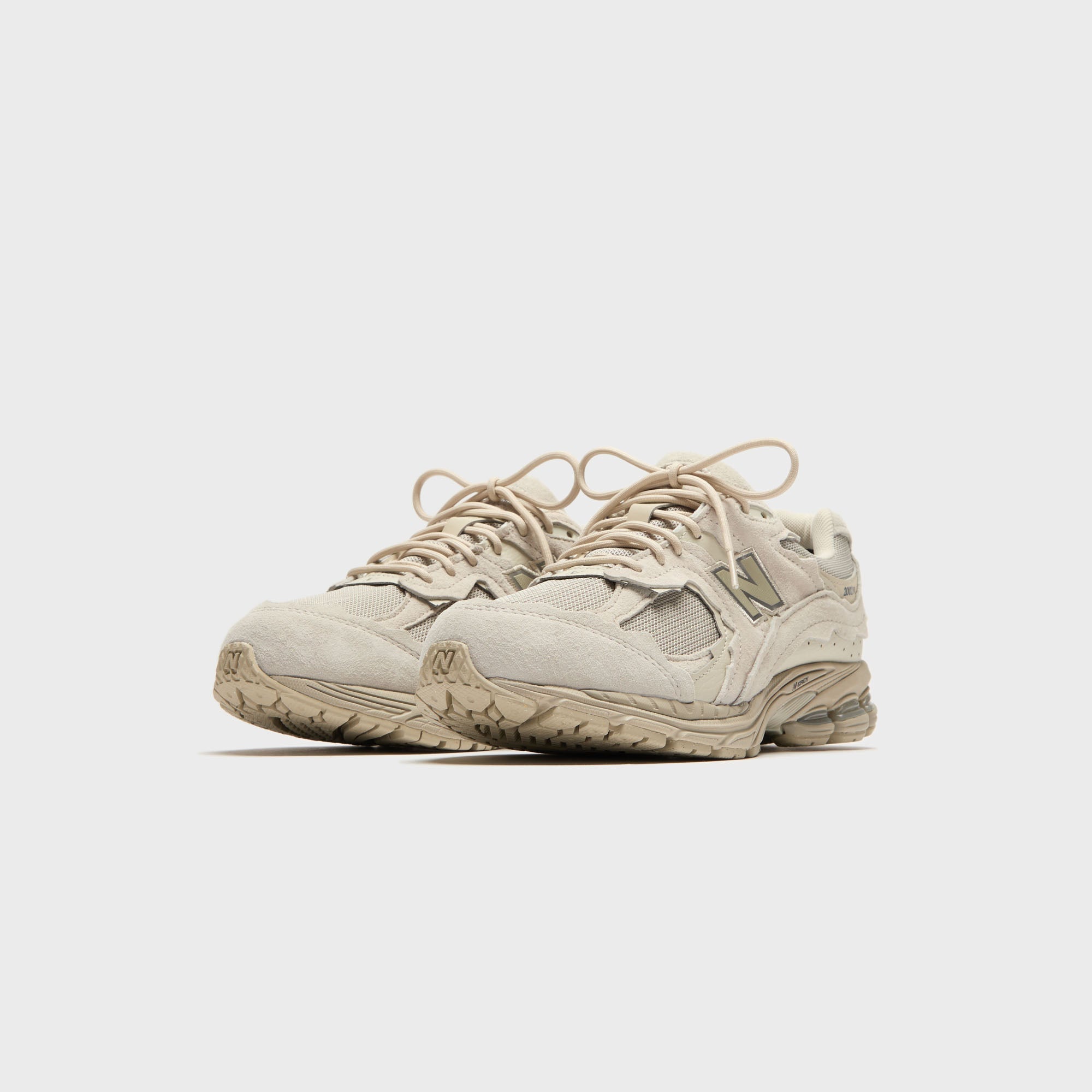 New Balance 2002R - Shipyard / Silver Metallic – Kith