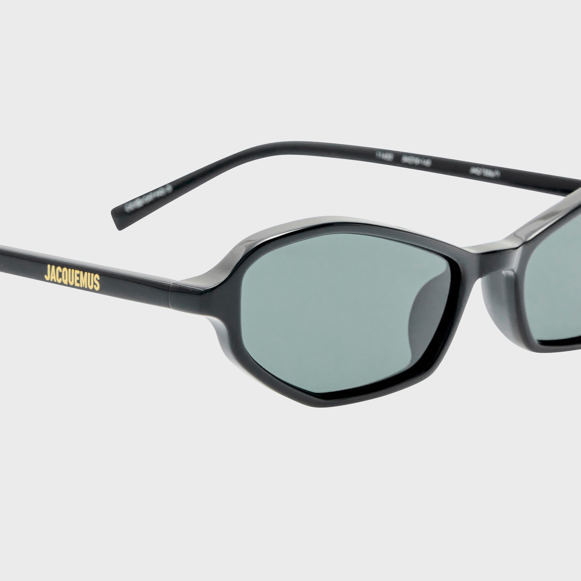 Jacquemus 226 Frames - Black / Light Gold / Grey – Kith