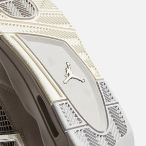 Nike WMNS Air Jordan 4 Retro - Light Iron Ore / Sail / Neutral Grey
