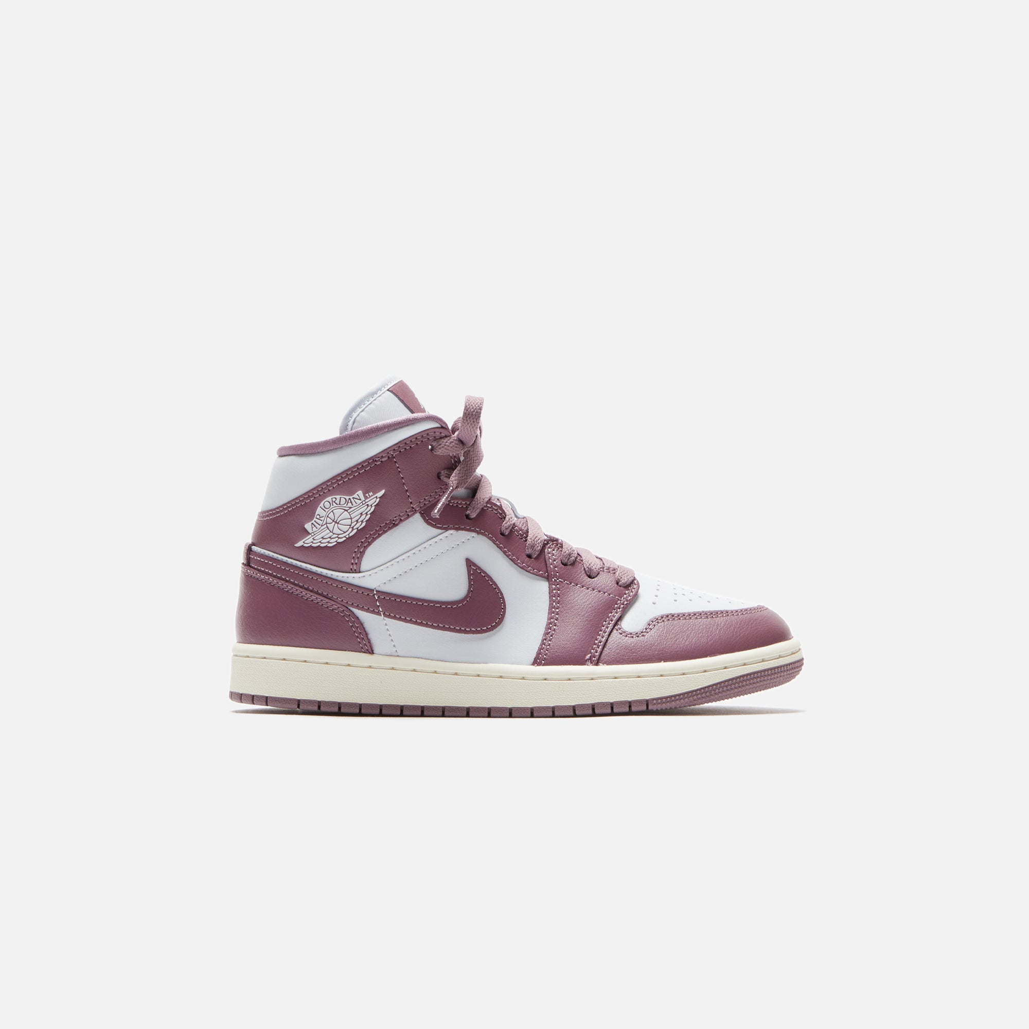 Jordan 1 best sale mid pure platinum