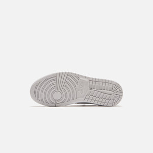 Nike Air Jordan 1 Low OG - Neutral Grey / Metallic Silver / White