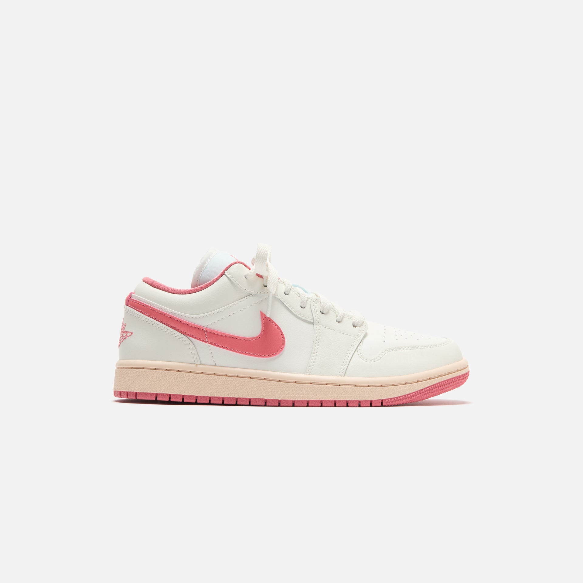 Nike WMNS Air Jordan 1 Low - Sail / Guava Ice / Pink Salt