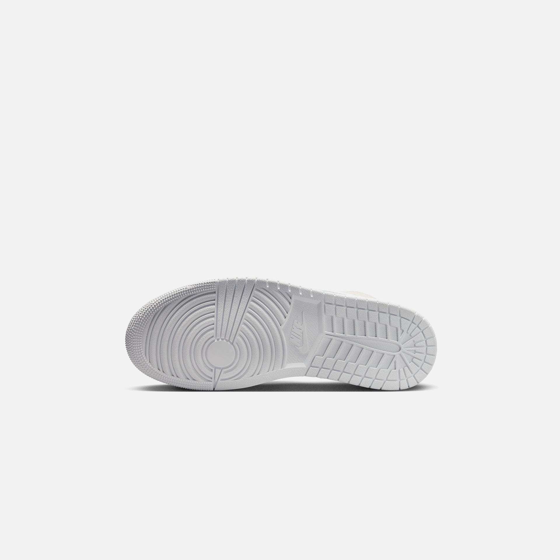 Nike Air Jordan 1 Mid SE - White / Tech Grey / Sail / Light Orewood Brown