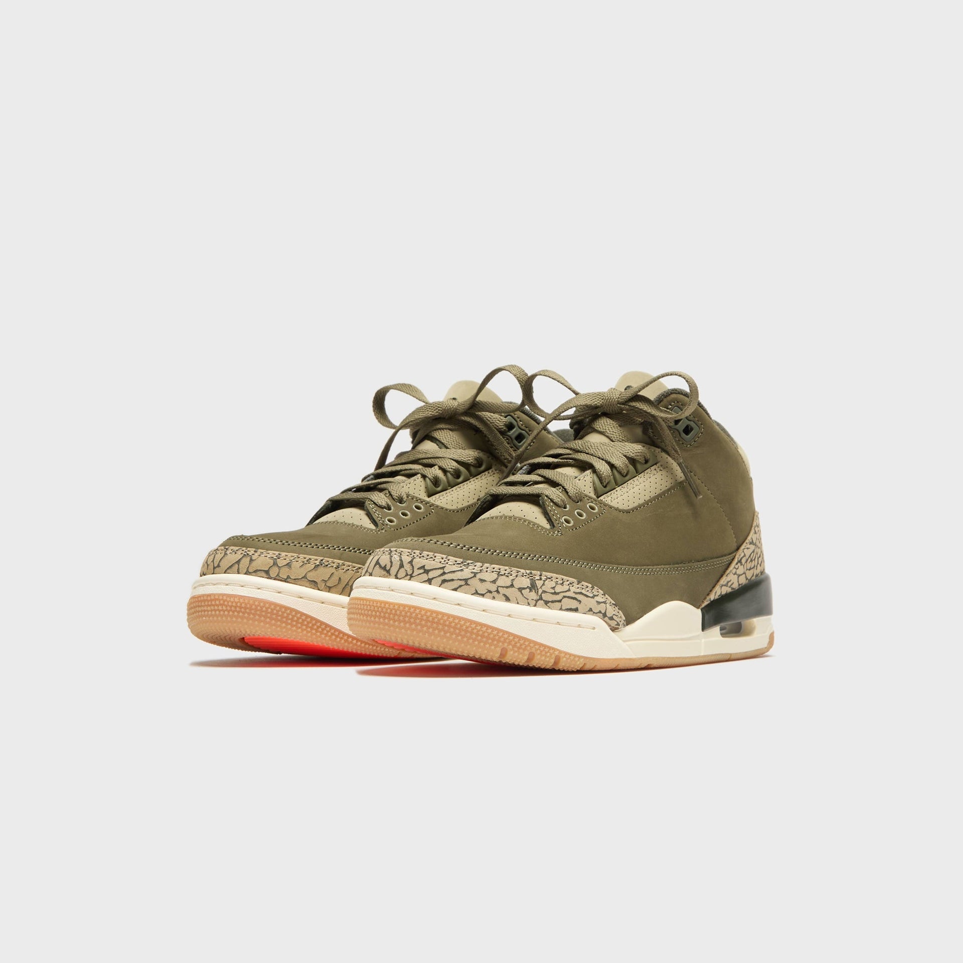 Jordan Air Jordan 3 Retro - Medium Olive / Sequoia / Neutral Olive / Sail / Total Crimson