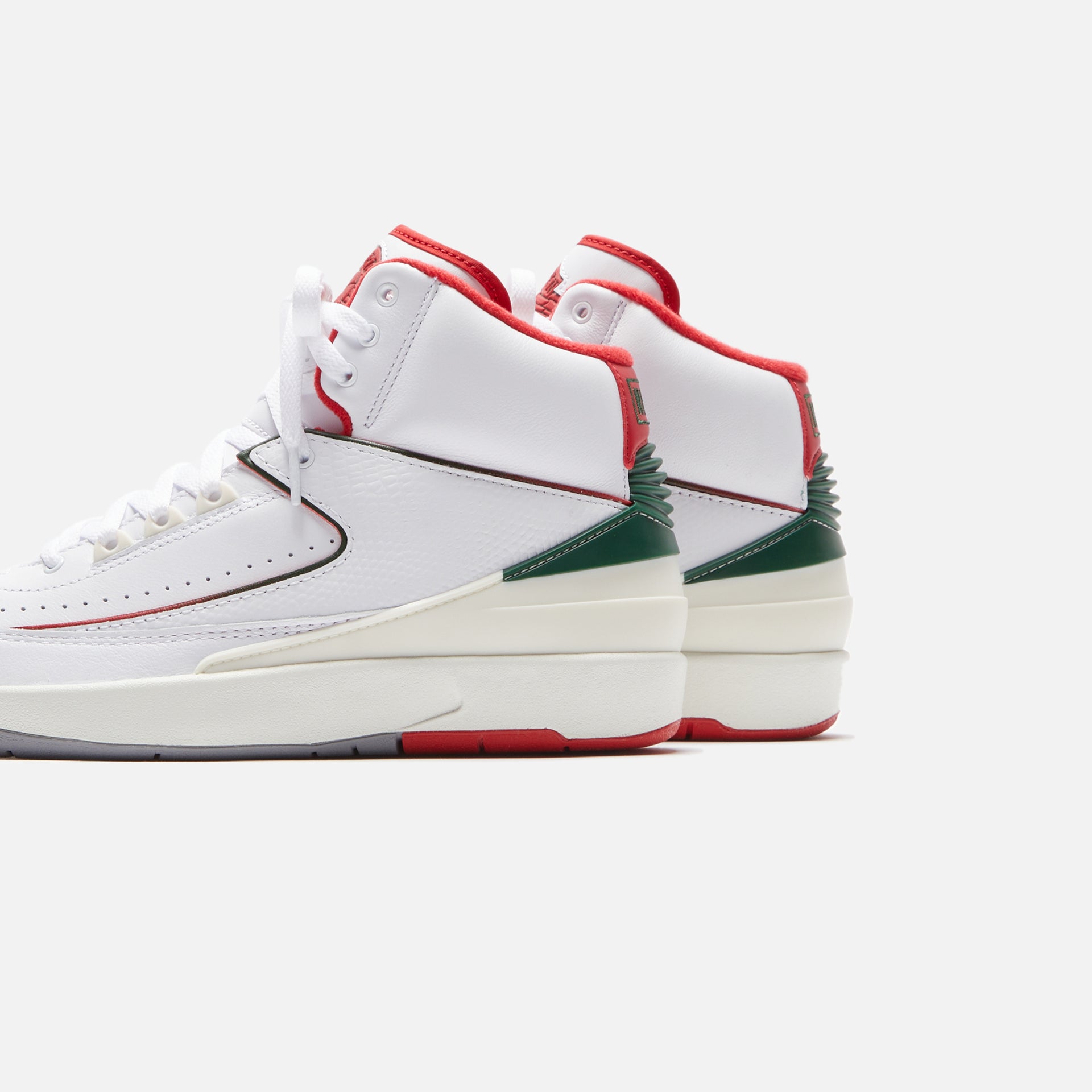 Nike GS Air Jordan 2 Retro - White / Fire Red / Fir / Sail