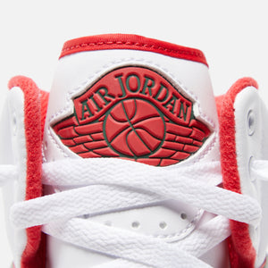 Nike GS Air Jordan size 2 Retro - White / Fire Red / Fir / Sail