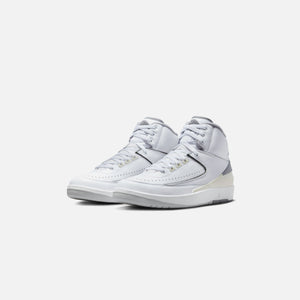 Nike Air Jordan 2 Retro - White / Cement Grey / Sail / Black