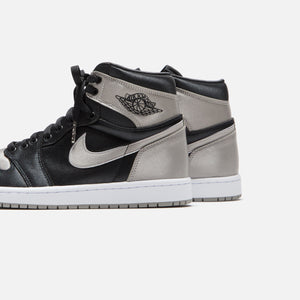 Jordan WMNS Air Jordan 1 Retro High OG - Black / Medium Grey / White