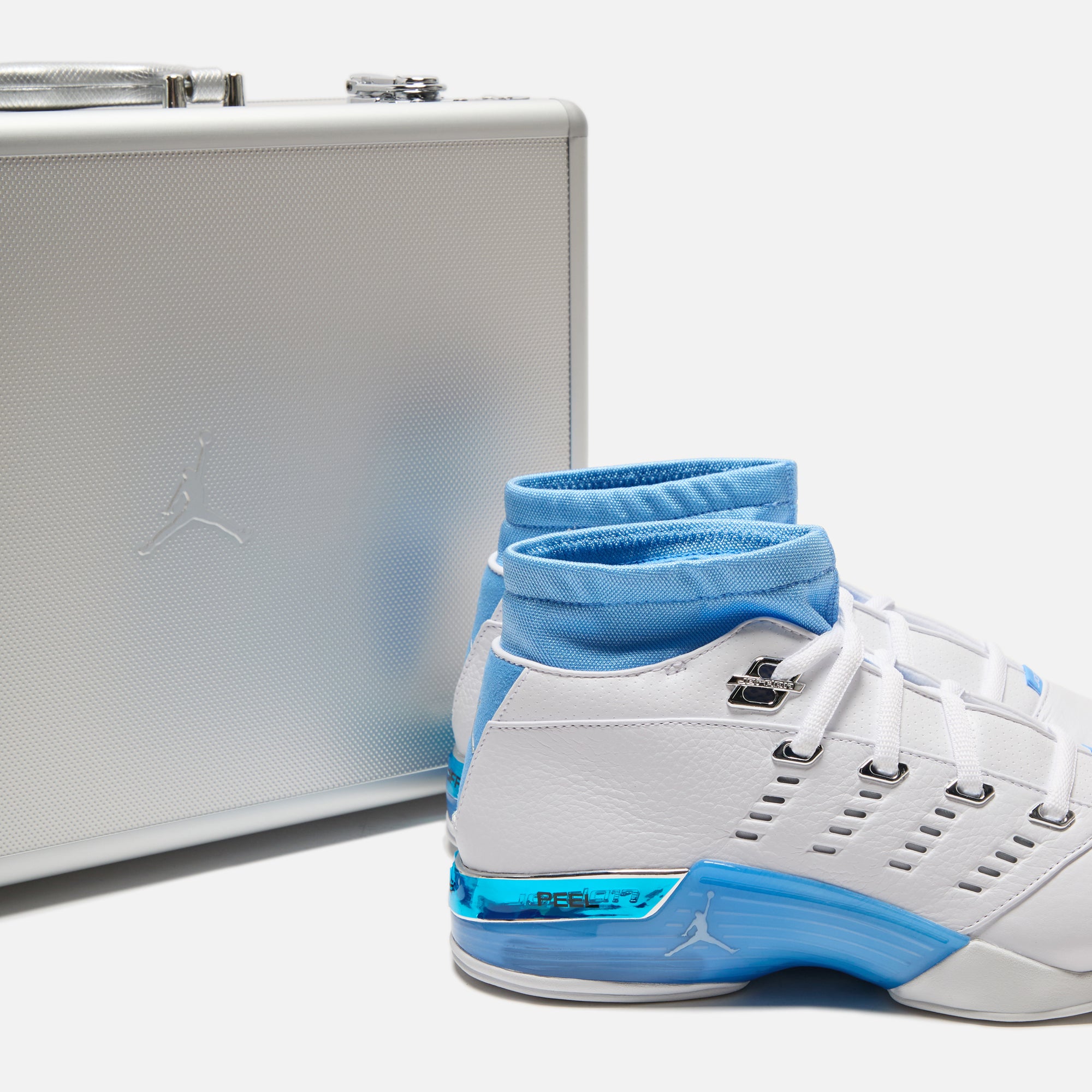 Jordan Air Jordan 17 Retro Low - White / University Blue – Kith
