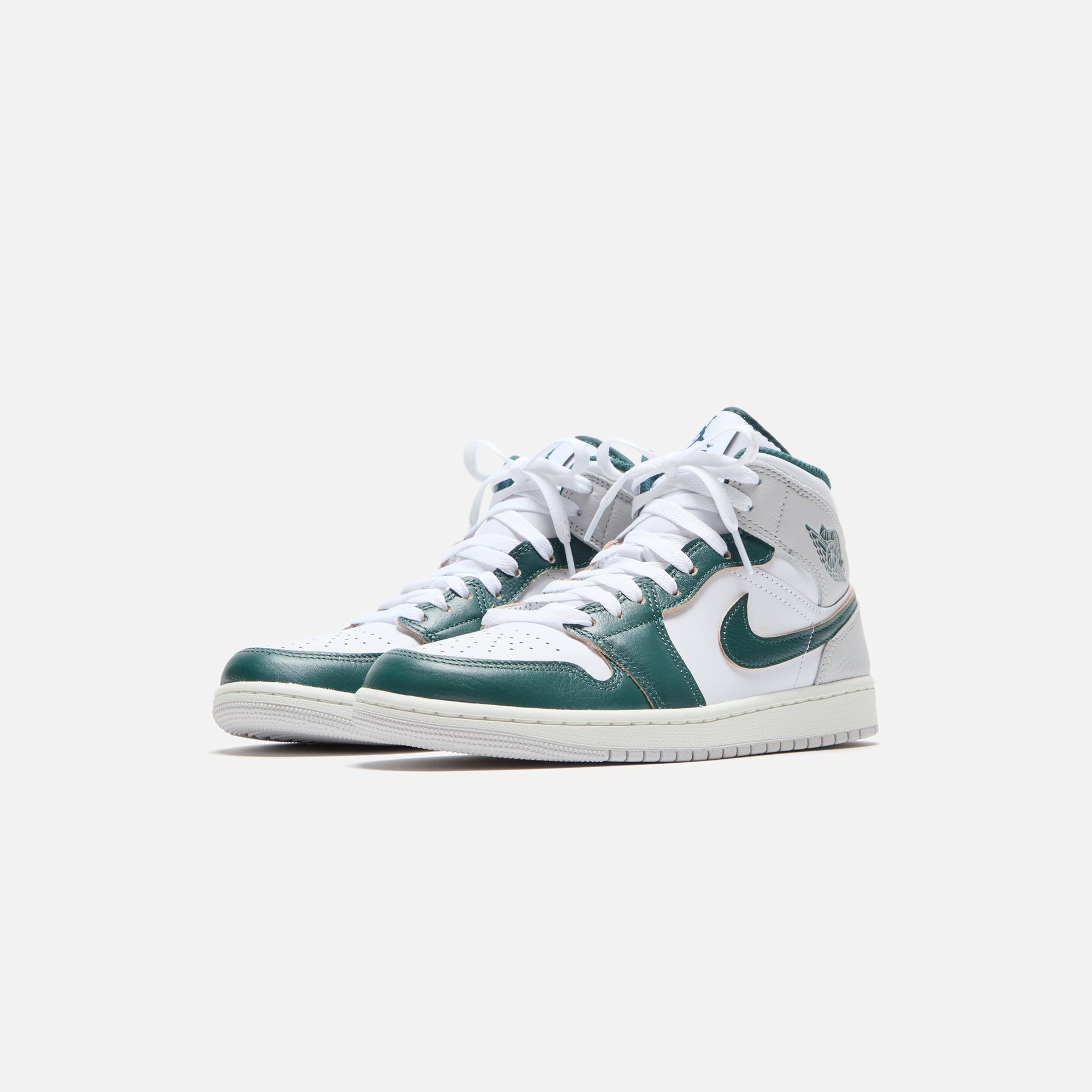 Jordan Air Jordan 1 Mid SE - White / Oxidized Green / Sail / Neutral Grey