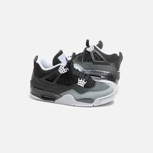 Jordan Air Jordan 4 Retro - Black / White / Cool Grey / Pure Platinum