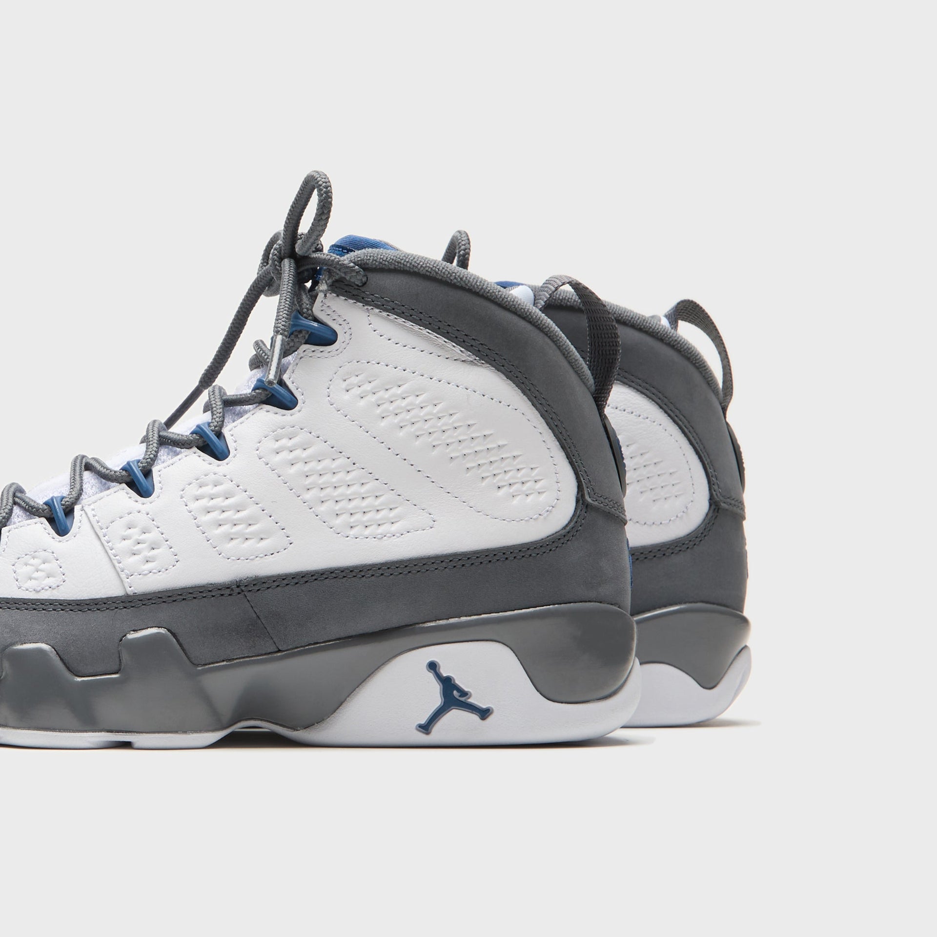Jordan Air Jordan 9 Retro - White / Flint Grey / French Blue
