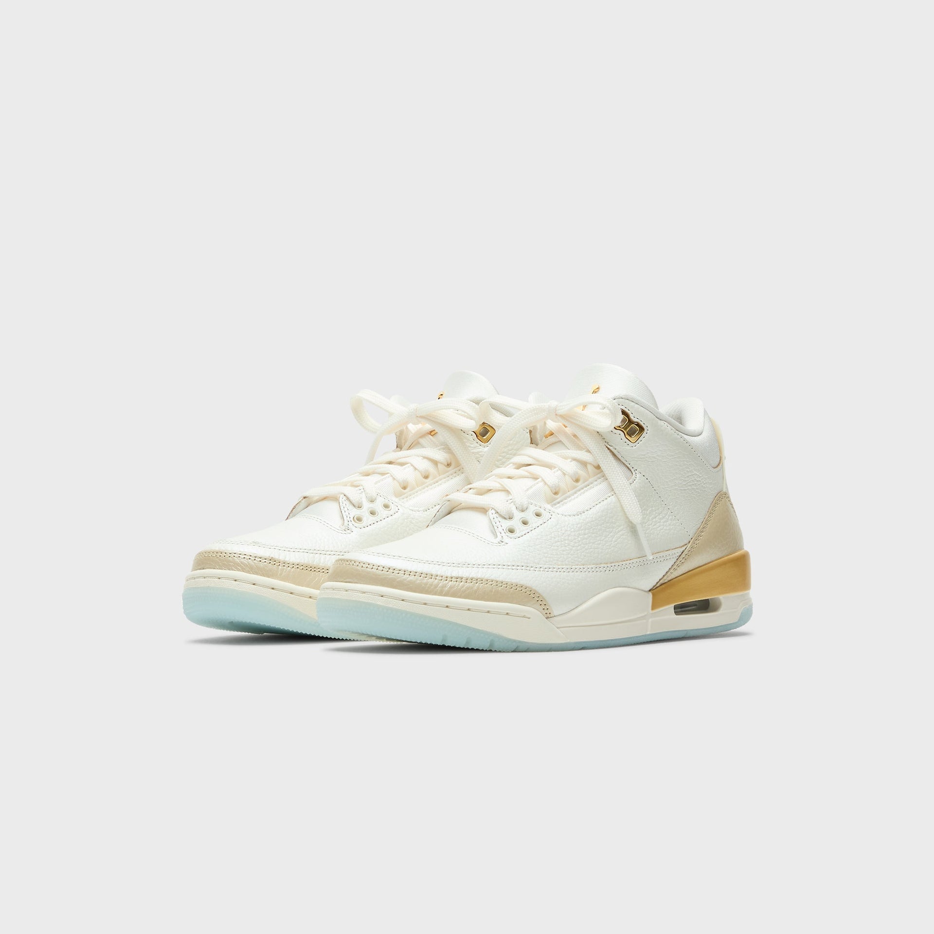 Jordan WMNS Air Jordan 3 Retro - Champion Sail / Team Gold / Pale Ivory / Metallic Gold / Ice