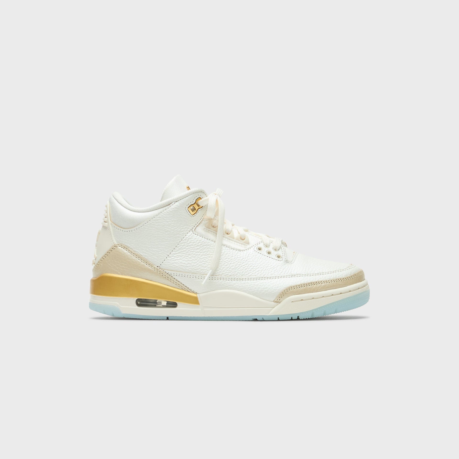 Jordan WMNS Air Jordan 3 Retro - Champion Sail / Team Gold / Pale Ivory / Metallic Gold / Ice
