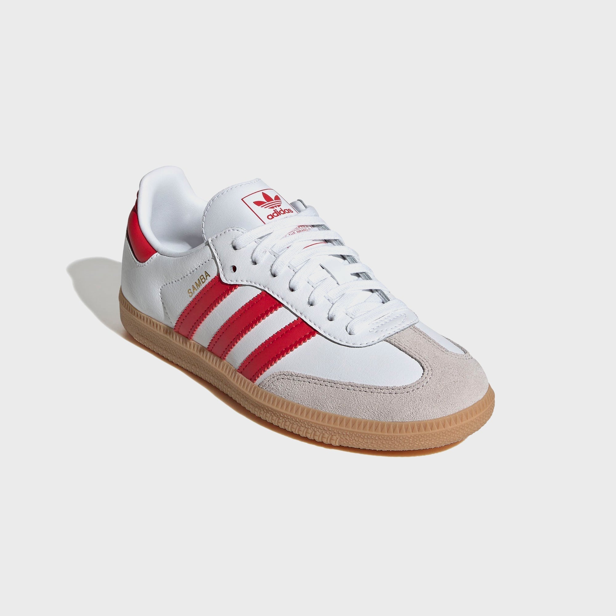 大人気 adidas Samba OG 90'Sのカラーリング ヴィンテージロゴ adidas GS Samba OG - White / Better Scarlet / Gum 3 – Kith
