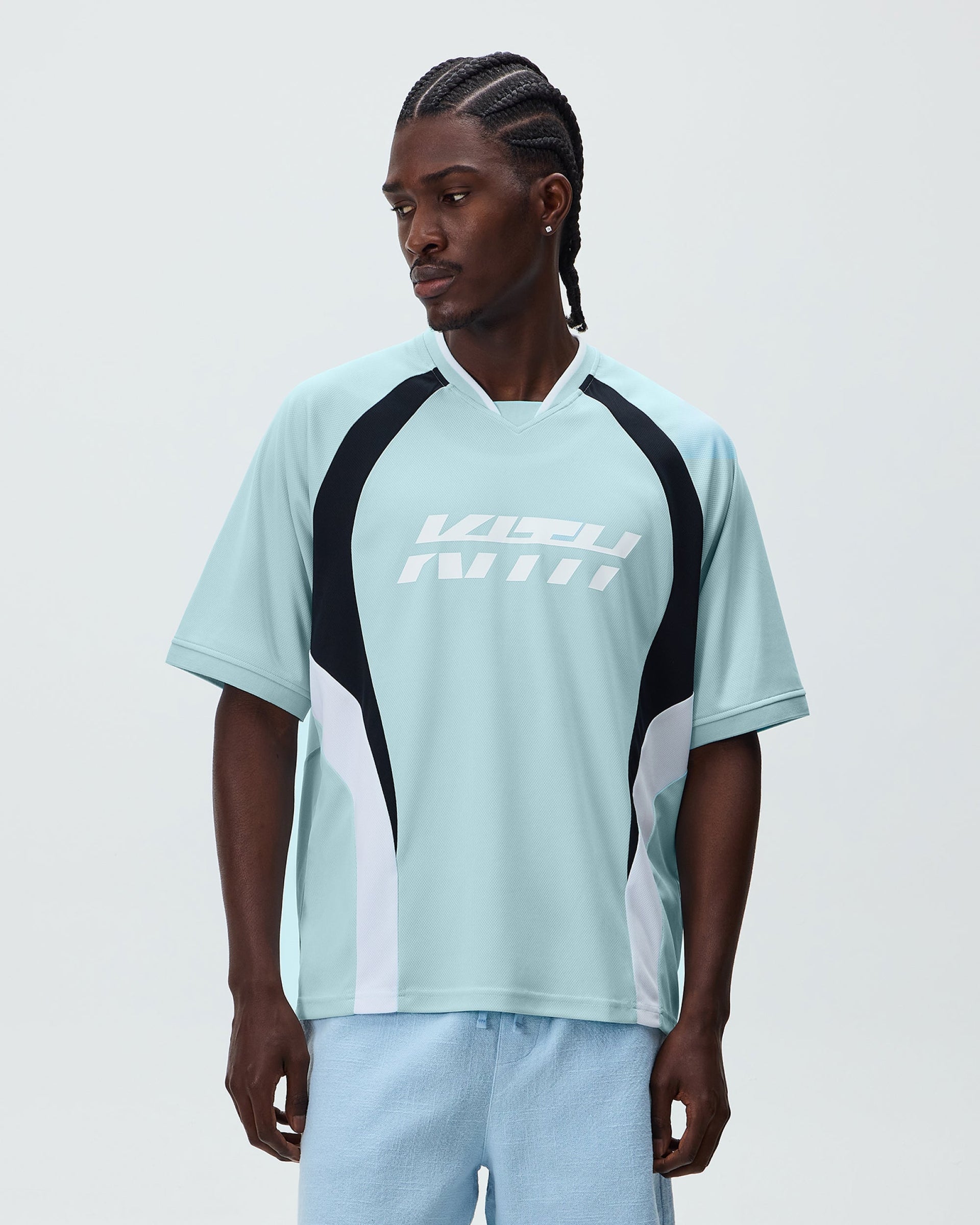 gid://shopify/MediaImage/45744761962772