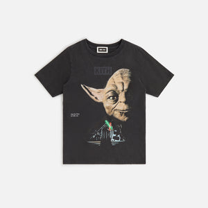 STAR WARS™ | UrlfreezeShops Kids Yoda Vintage Tee - Black