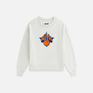 Kith Kids for the New York Knicks Empire Nelson Crewneck - Light Heather Grey