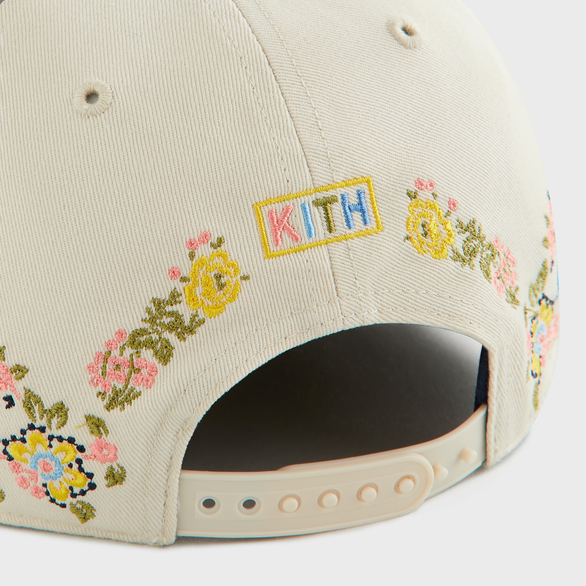 Kith Kids for the New York Yankees Floral Hitch Snapback