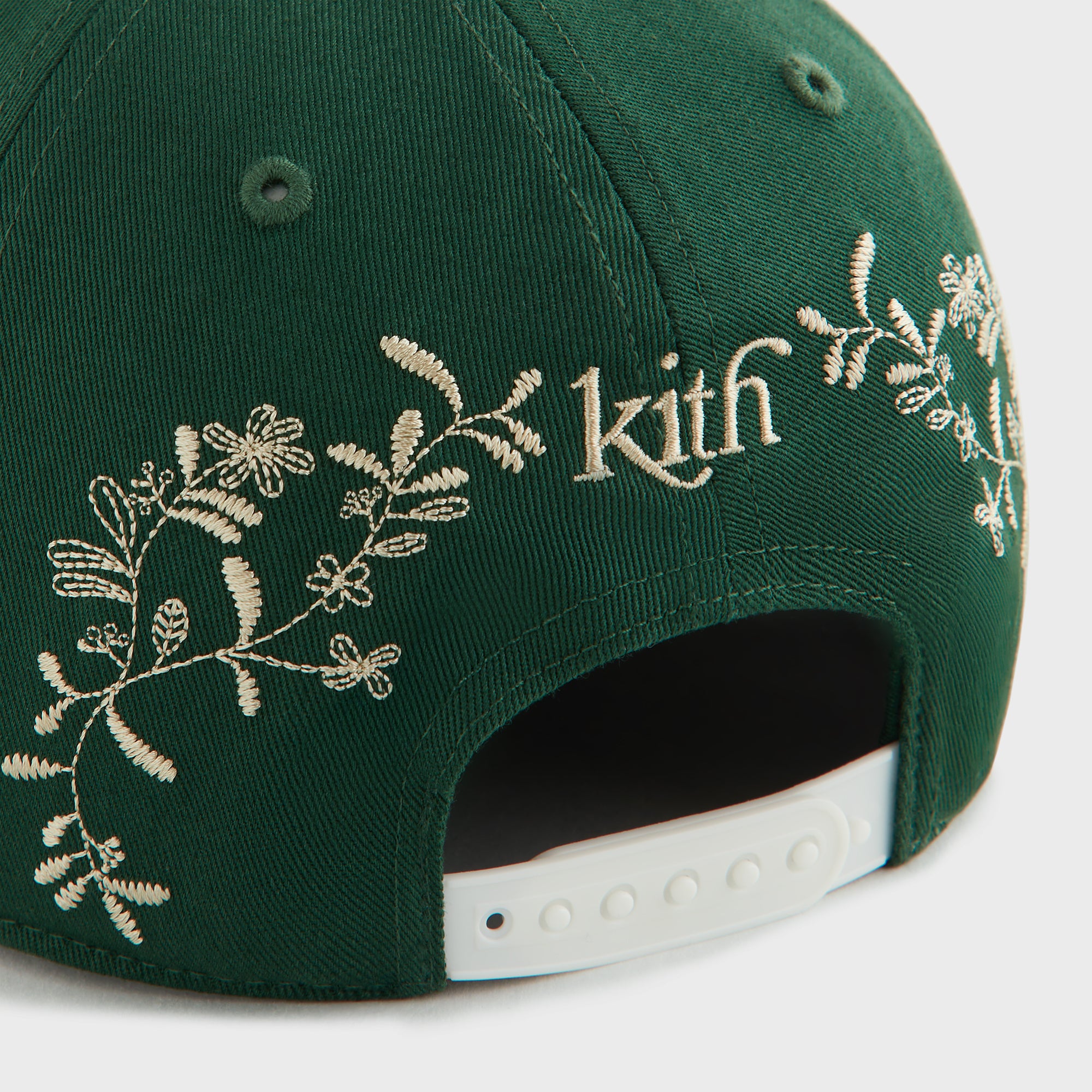 ◎大人気 KITH NYC キャップ Crest Embroidered Classic レッド KHW050202-289-Front.jpg?v=