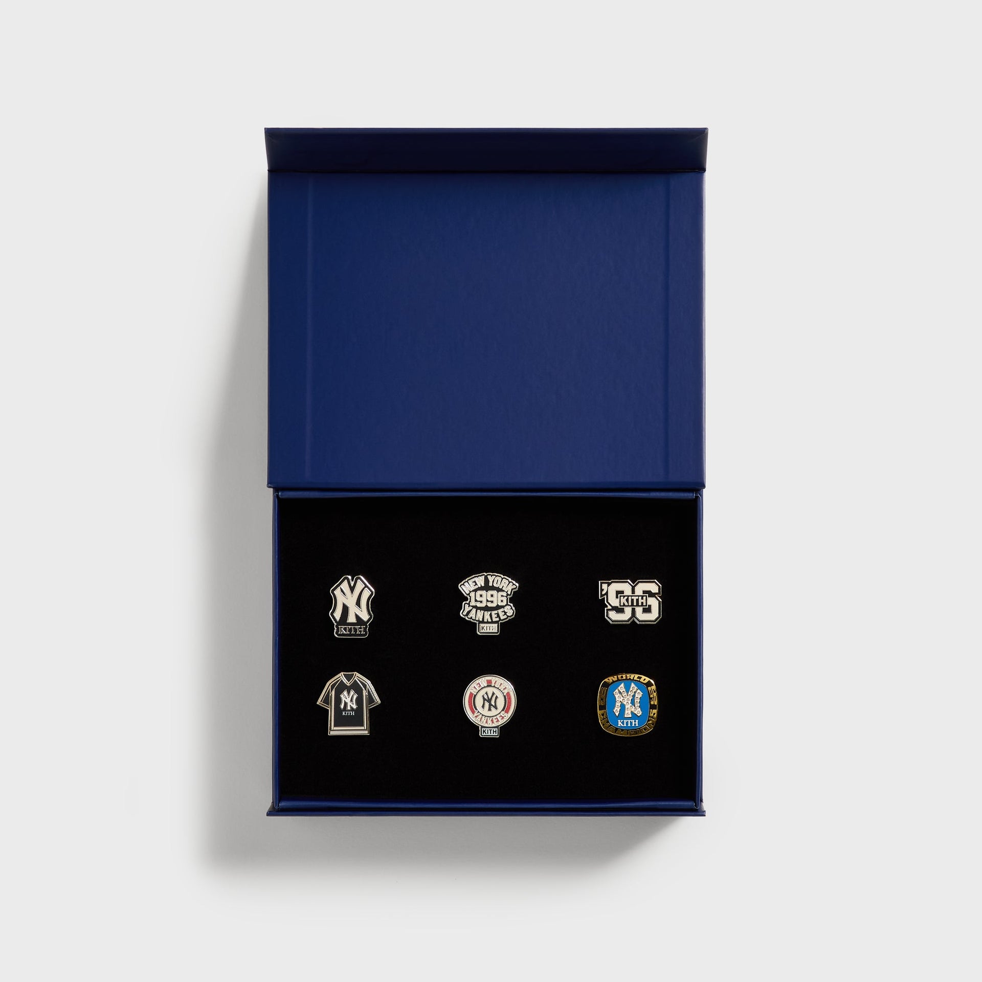 Kith for the New York Yankees Set of 6 Pin Set - Multi