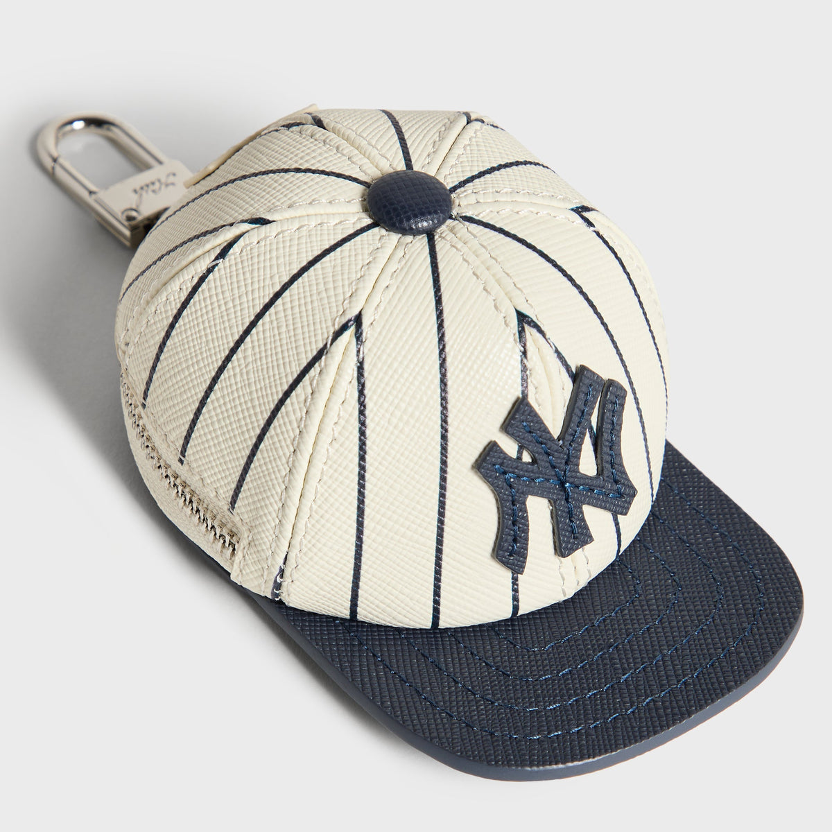 Kith for the New York Yankees Baseball Cap Leather Pouch - Sandrift