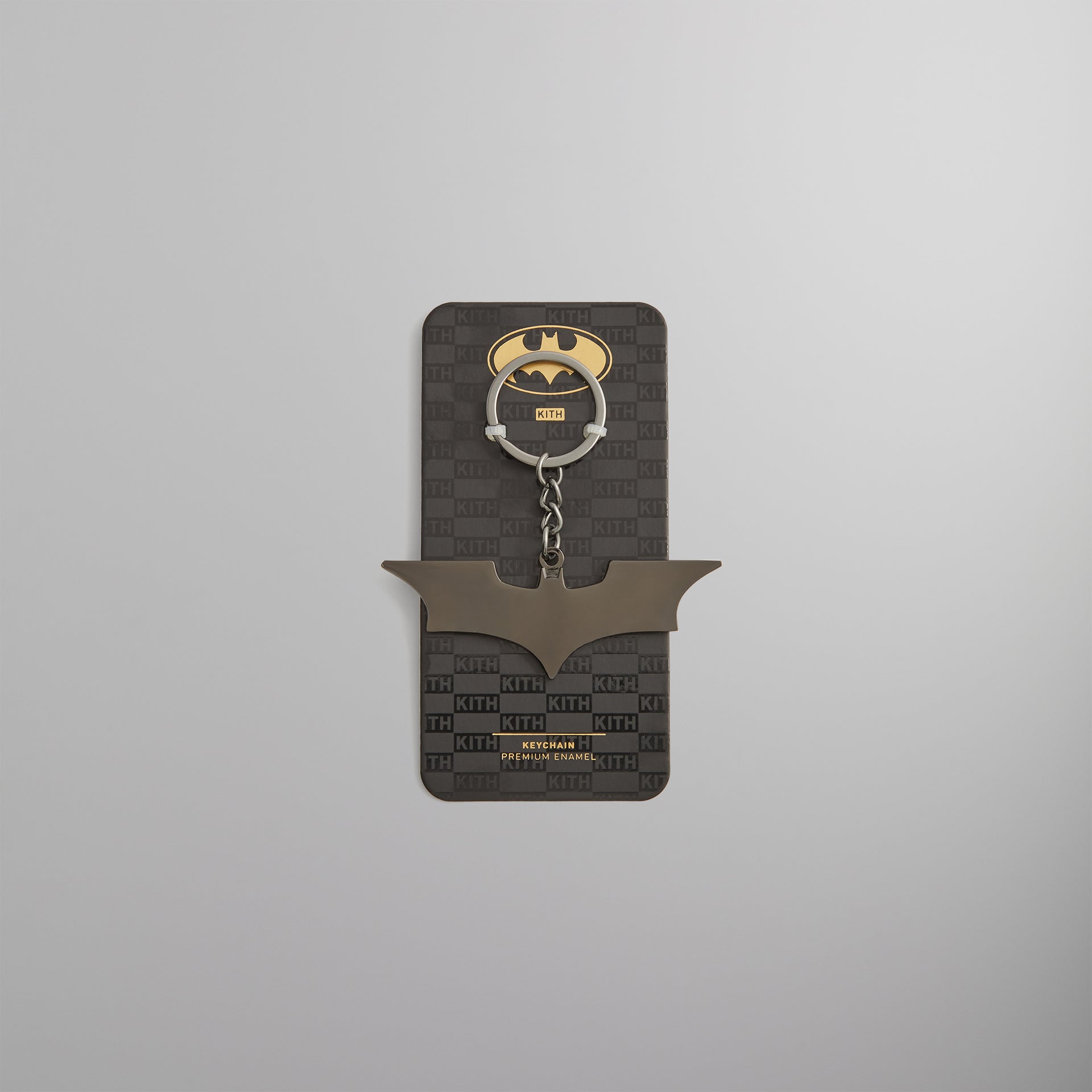 Batman | Kith Dark Knight Symbol Keychain - Multi