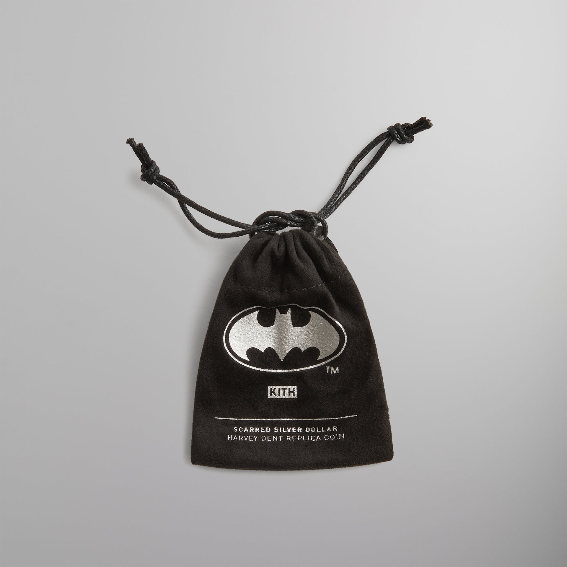 Batman | Kith Harvey Dent Two Face Coin - Multi