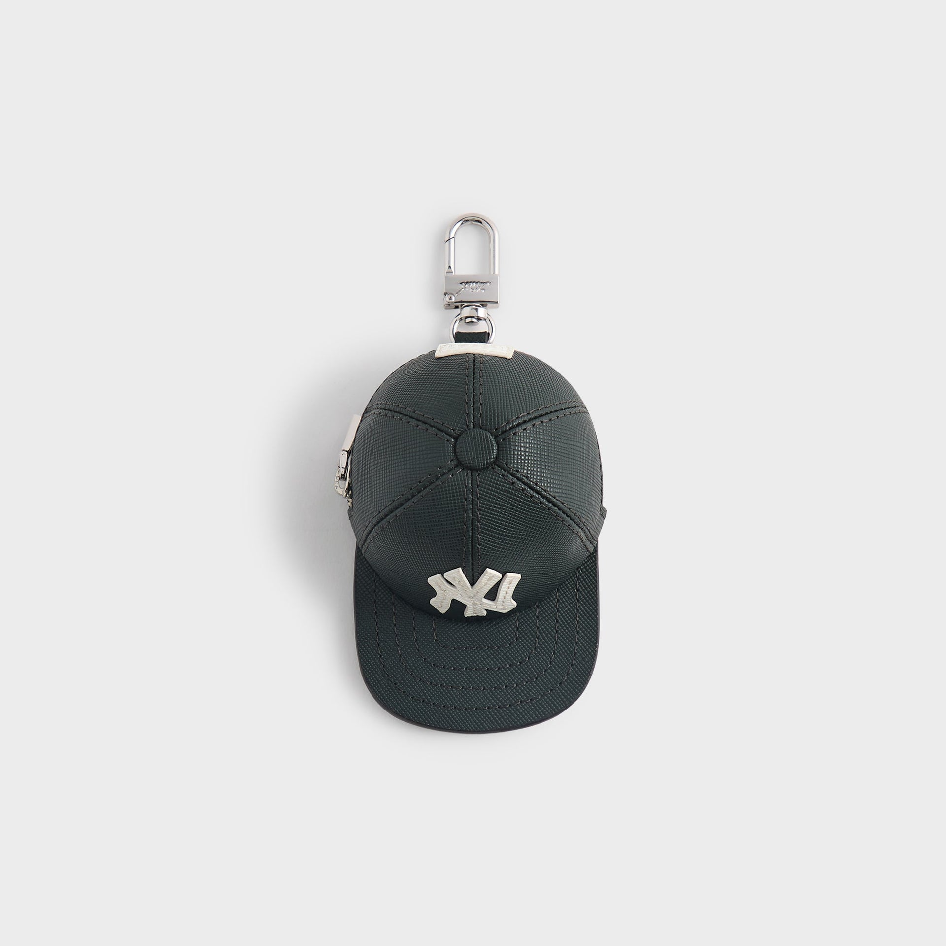 Kith for the New York Yankees Baseball Cap Leather Pouch - Stadium - PH