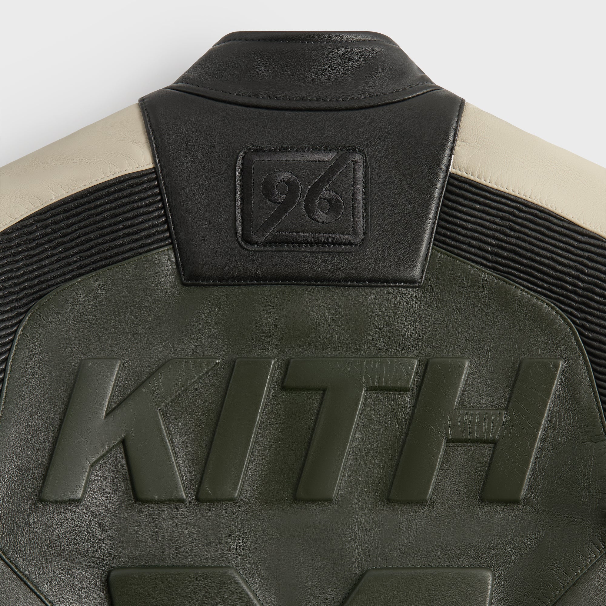 Kith モノグラムナイロンジャケット KITH ナイロンジャケット メンズ L 緑系【中古】 – COCOVAL