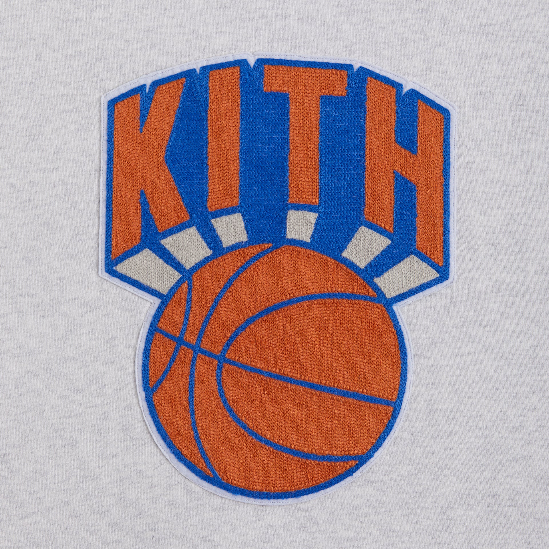 Kith for the New York Knicks Retro NY Nelson Crewneck - Light Heather Grey